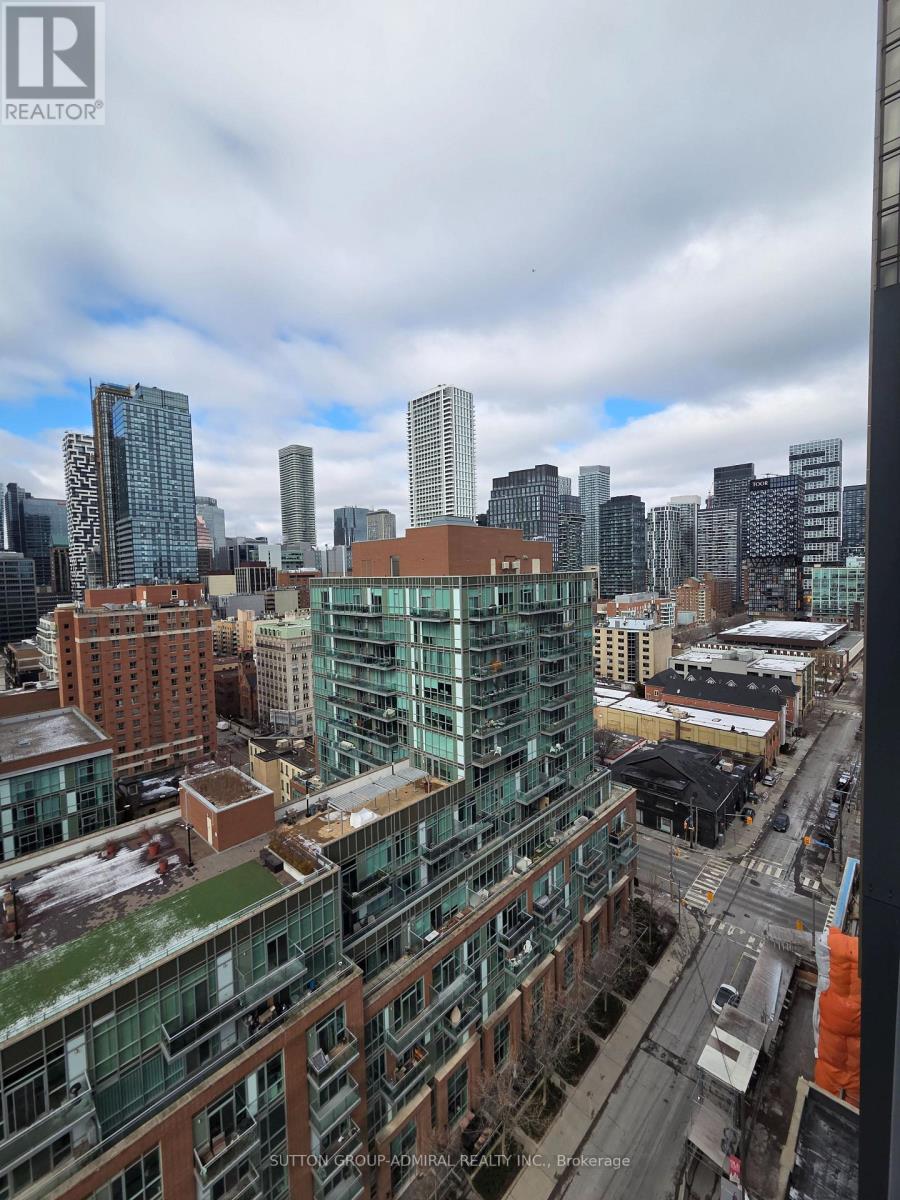 1612 - 105 George Street, Toronto, Ontario  M5A 0L4 - Photo 9 - C12887610