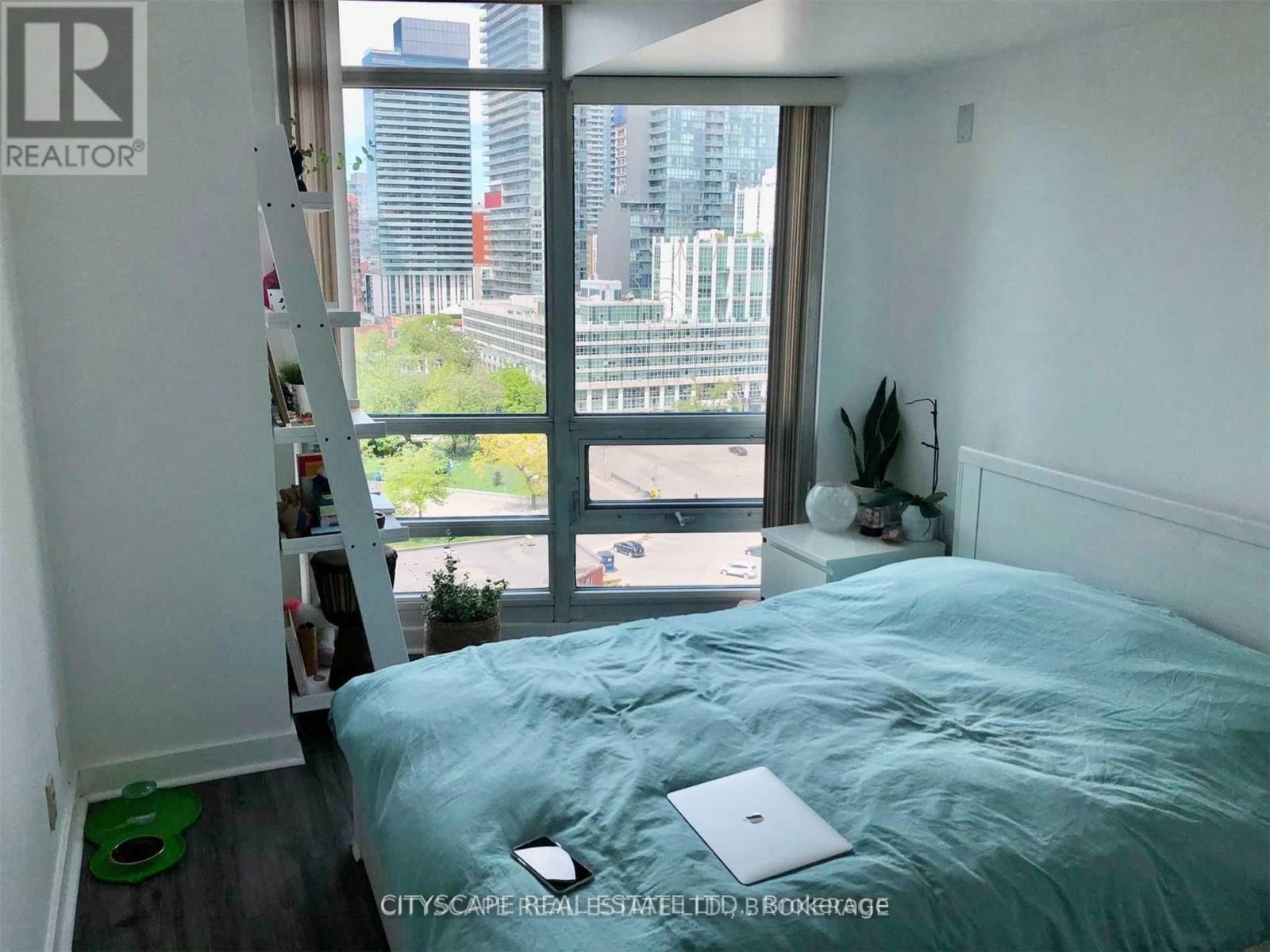 1708 - 397 Front Street W, Toronto, Ontario  M5V 3S1 - Photo 4 - C12887634