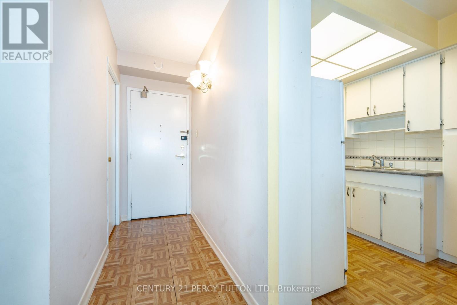 1403 - 121 Ling Road, Toronto, Ontario  M1E 4Y2 - Photo 4 - E12887370