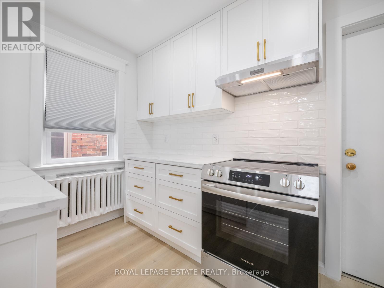 Main Floor - 84 Glen Manor Drive S, Toronto, Ontario  M4E 2X2 - Photo 21 - E12887396