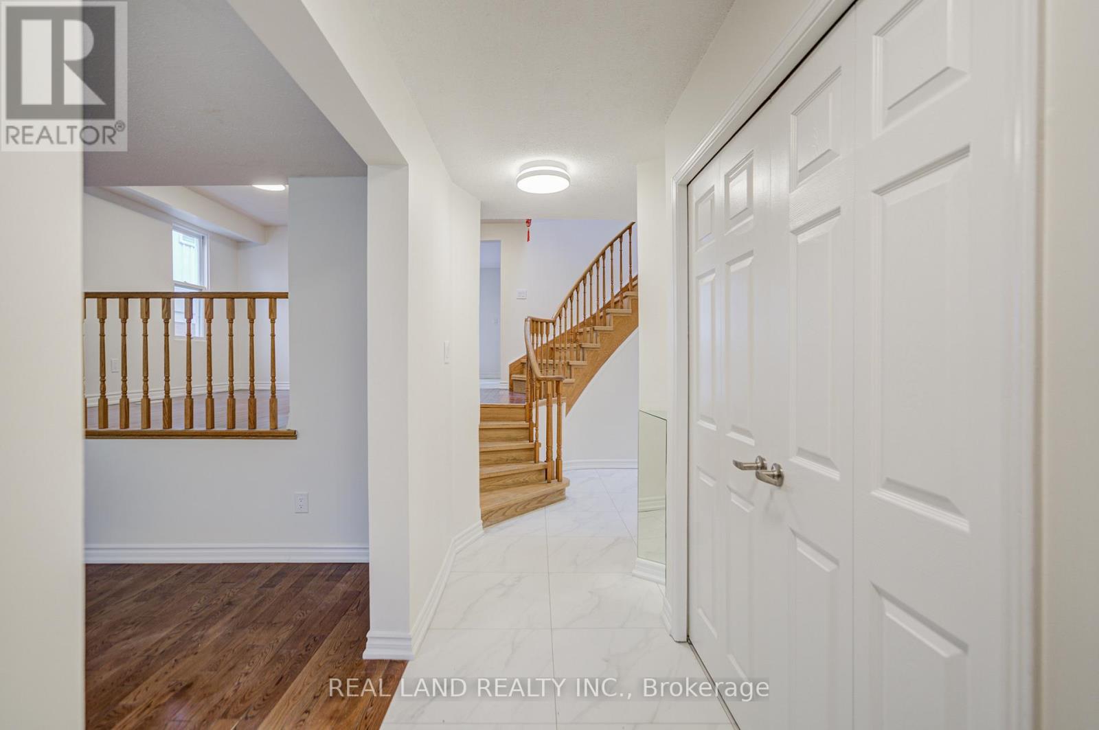 46 Wintermute Boulevard, Toronto, Ontario M1W 3M6 - Photo 4 - E12887448