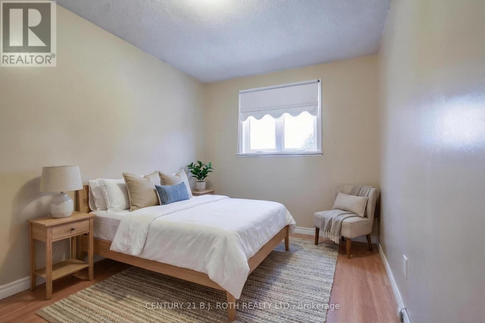 228 Spencer Avenue, Essa, Ontario  L0L 2N0 - Photo 18 - N12887418