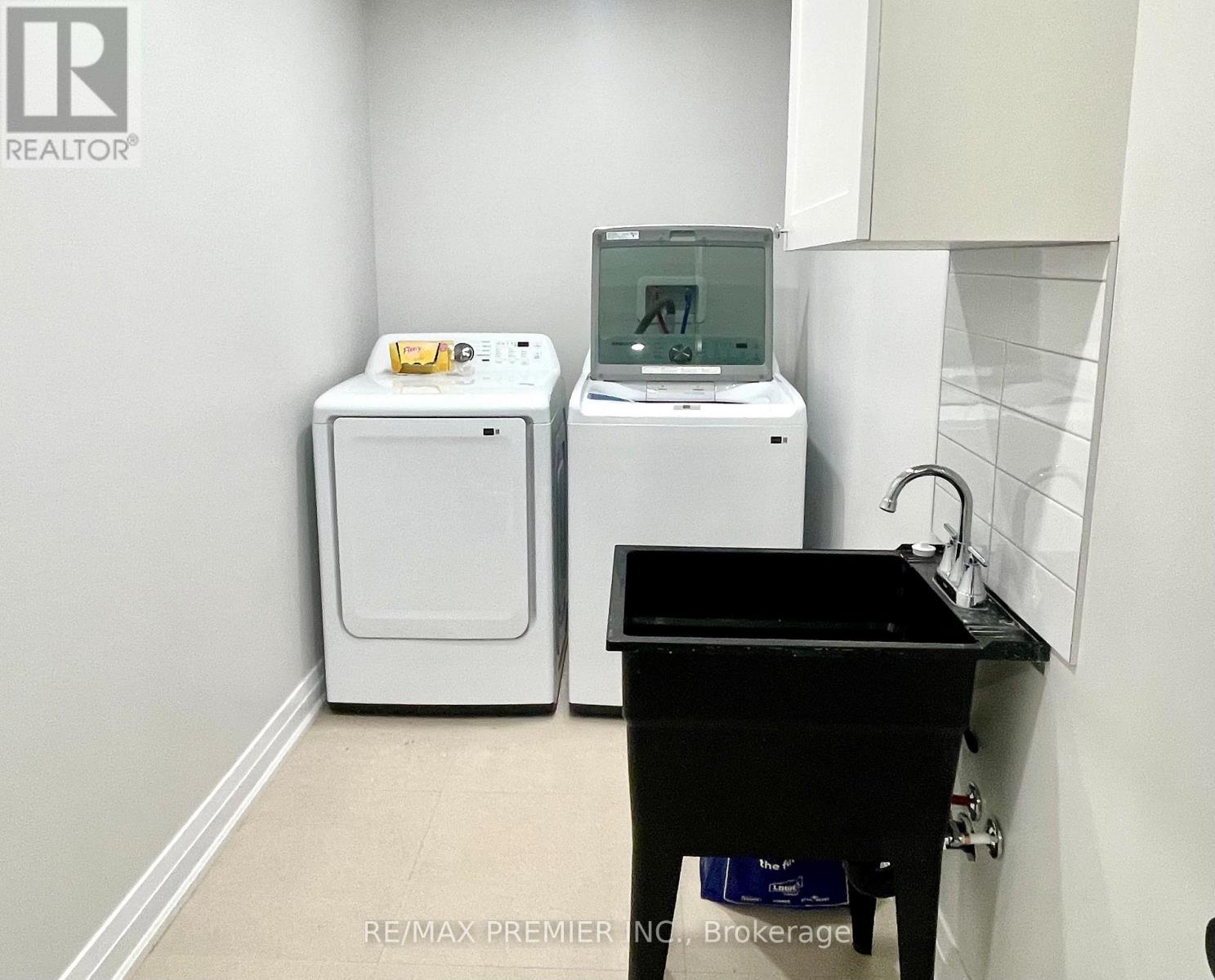 115 Mapes Avenue, Vaughan (West Woodbridge), Ontario  L4L 8R9 - Photo 8 - N12887488