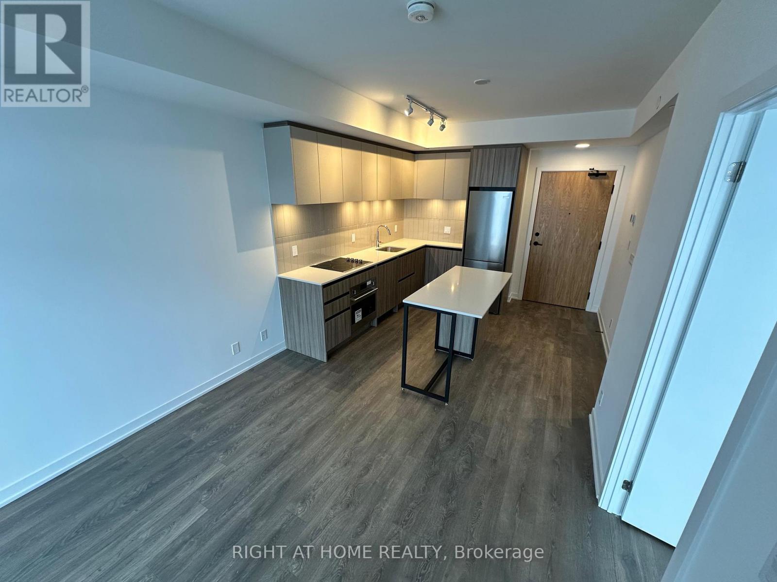 1220 - 7950 Bathurst Street, Vaughan (Beverley Glen), Ontario  L4J 0L4 - Photo 12 - N12887514