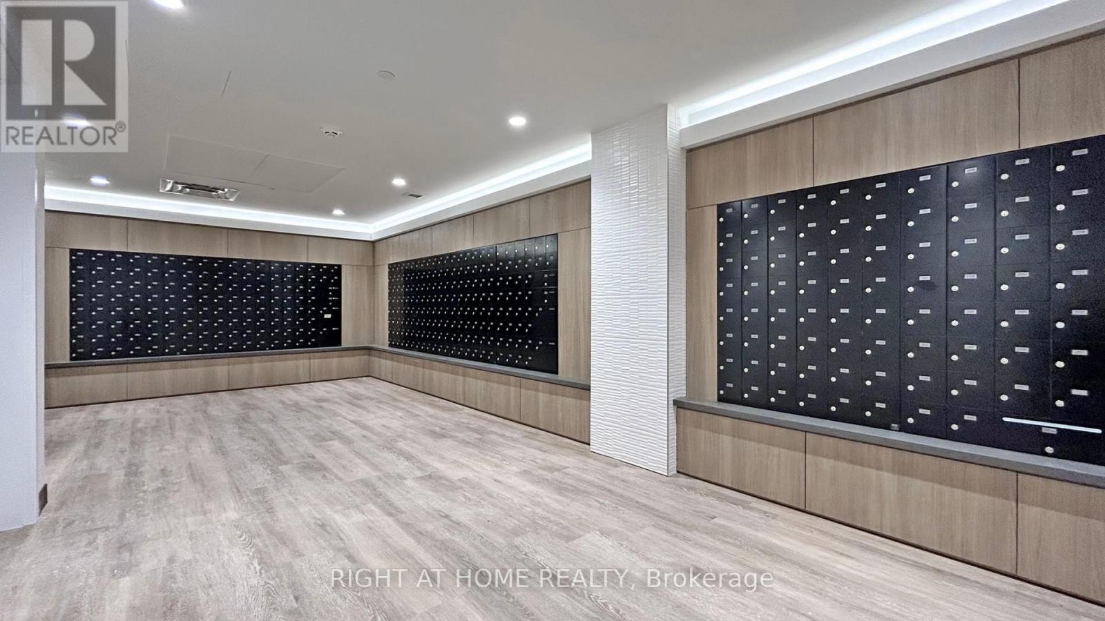 1220 - 7950 Bathurst Street, Vaughan (Beverley Glen), Ontario  L4J 0L4 - Photo 32 - N12887514