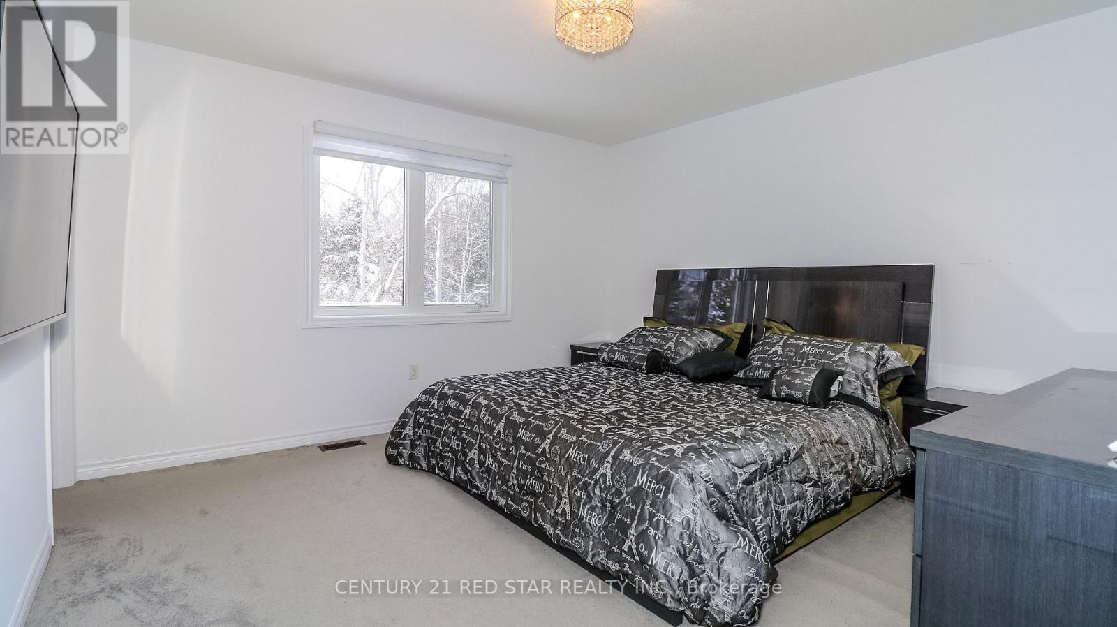 32 Milson Crescent, Essa, Ontario  L0M 1B4 - Photo 36 - N12887518