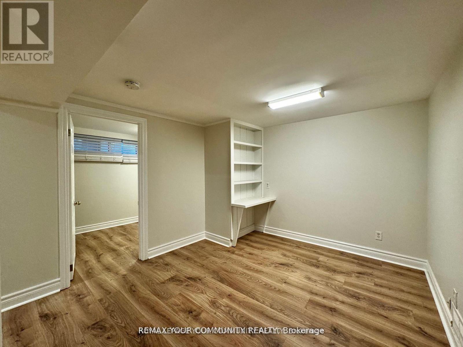 Apt B - 246 Elka Drive, Richmond Hill (Crosby), Ontario  L4C 3A3 - Photo 5 - N12887534