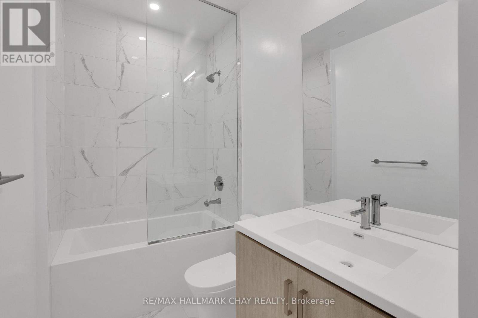 217 - 60 Honeycrisp Crescent, Vaughan (Vaughan Corporate Centre), Ontario  L4K 0N5 - Photo 12 - N12887548