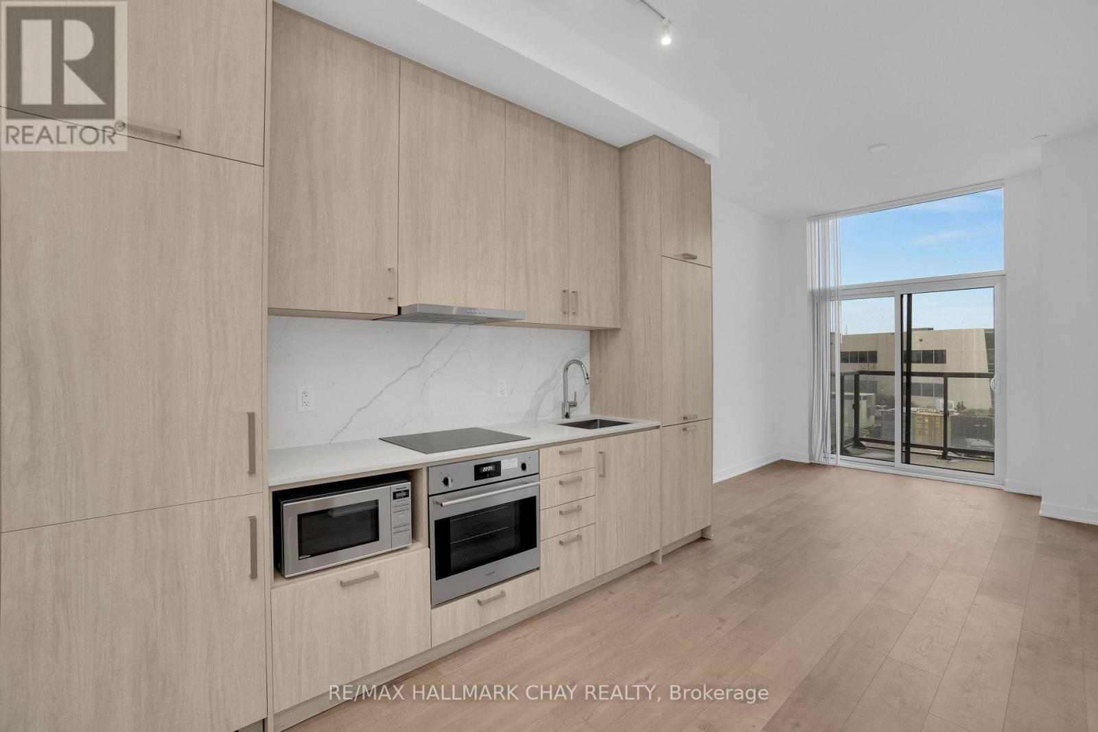 217 - 60 Honeycrisp Crescent, Vaughan (Vaughan Corporate Centre), Ontario  L4K 0N5 - Photo 4 - N12887548