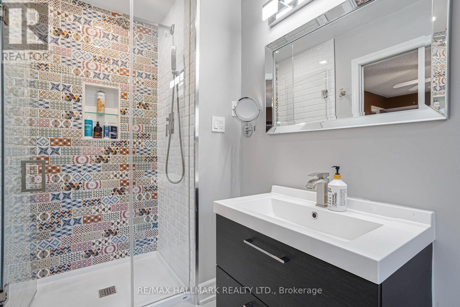 46 Customline Drive, Brampton, Ontario  L7A 3C2 - Photo 31 - W12886284