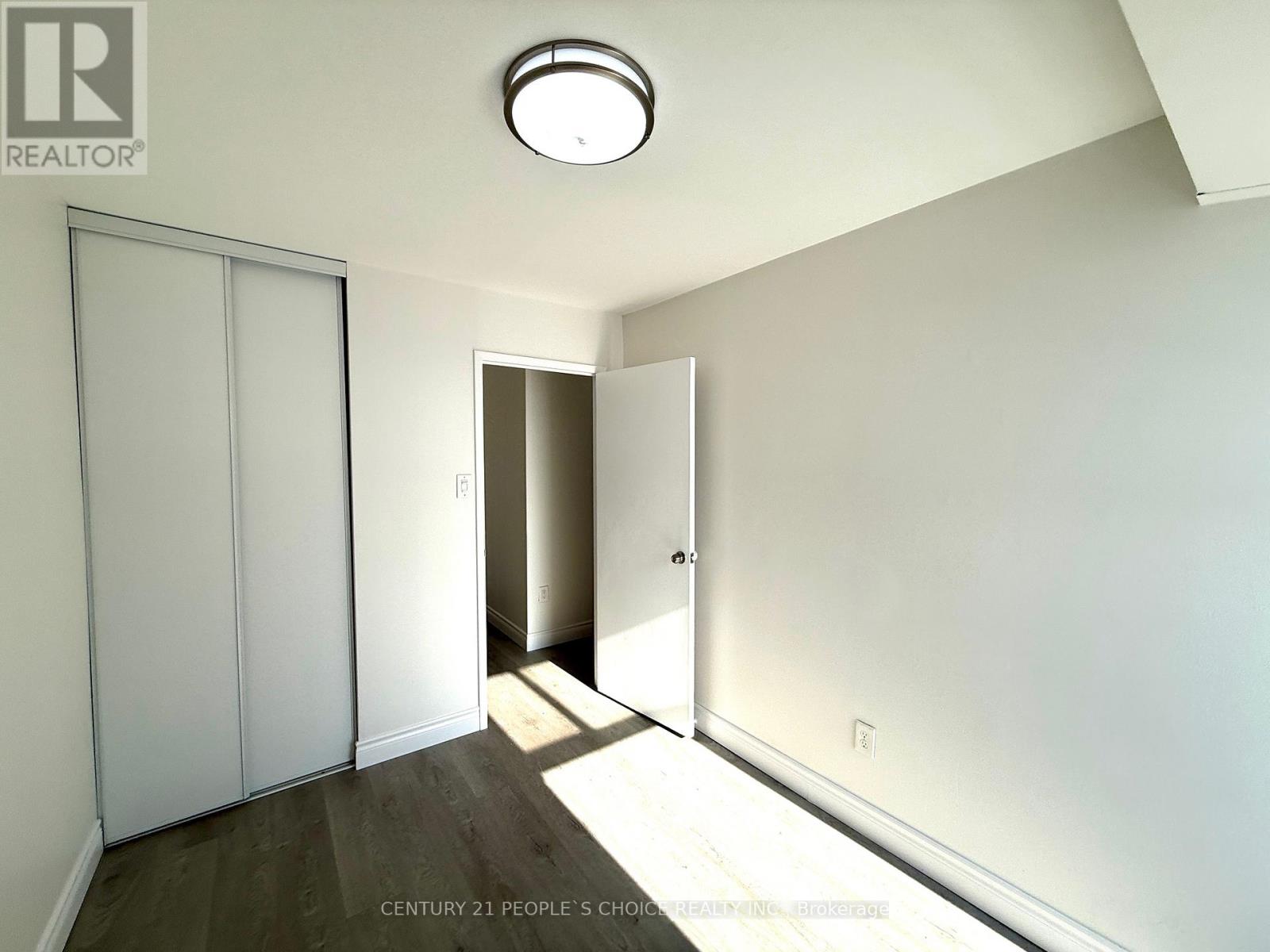 231 Building B - 2095 Roche Court, Mississauga (Sheridan), Ontario  L5K 2C8 - Photo 28 - W12886688