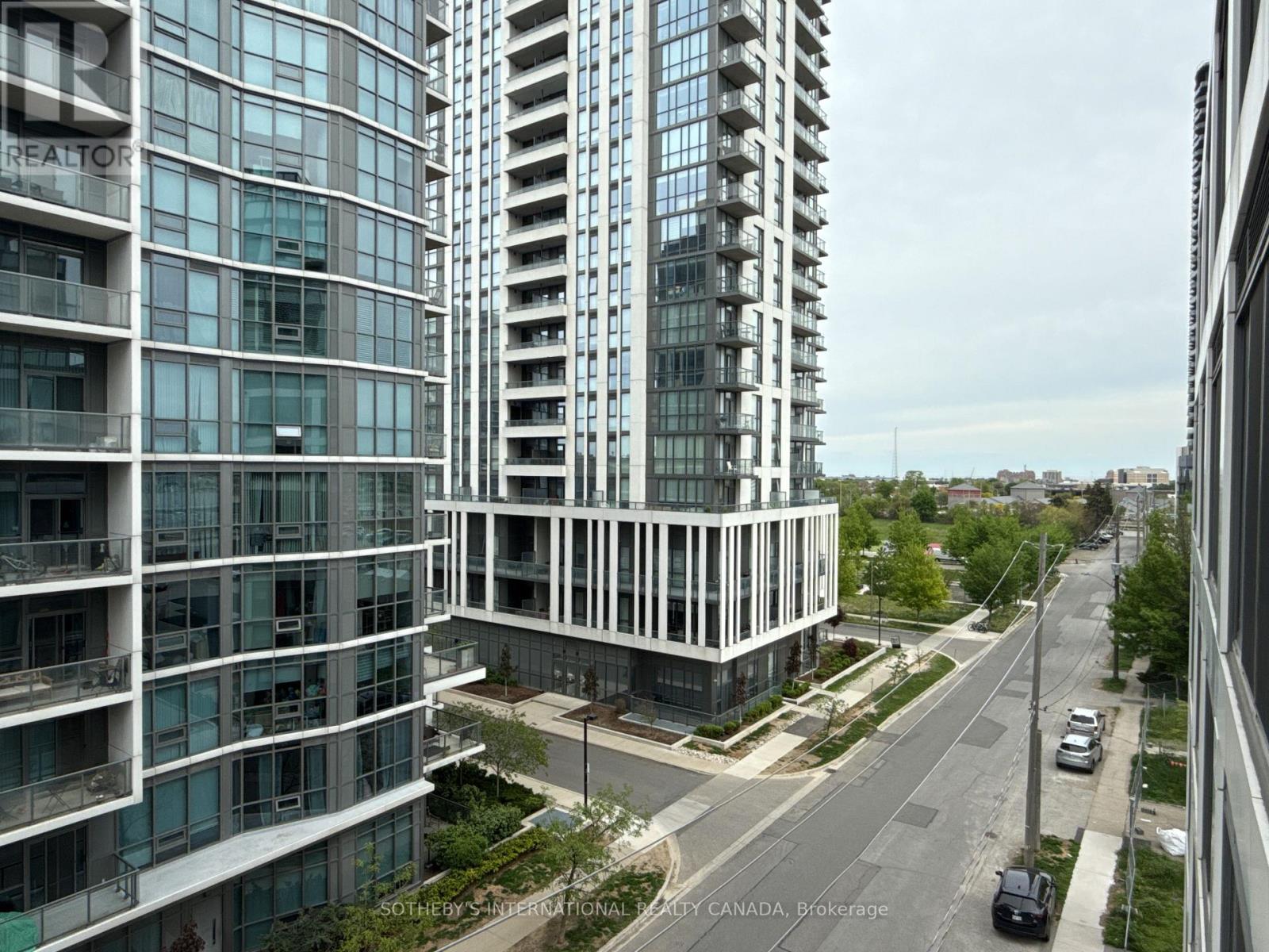 510 - 1195 The Queensway Road, Toronto (Islington-City Centre West), Ontario  M8Z 1R6 - Photo 7 - W12887340