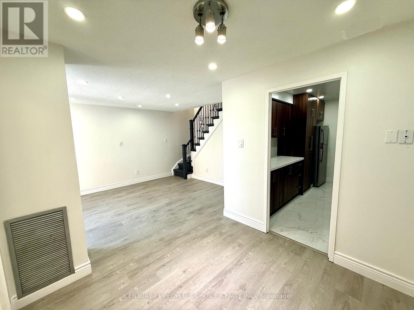 231 Building B - 2095 Roche Court, Mississauga (Sheridan), Ontario  L5K 2C8 - Photo 15 - W12886688