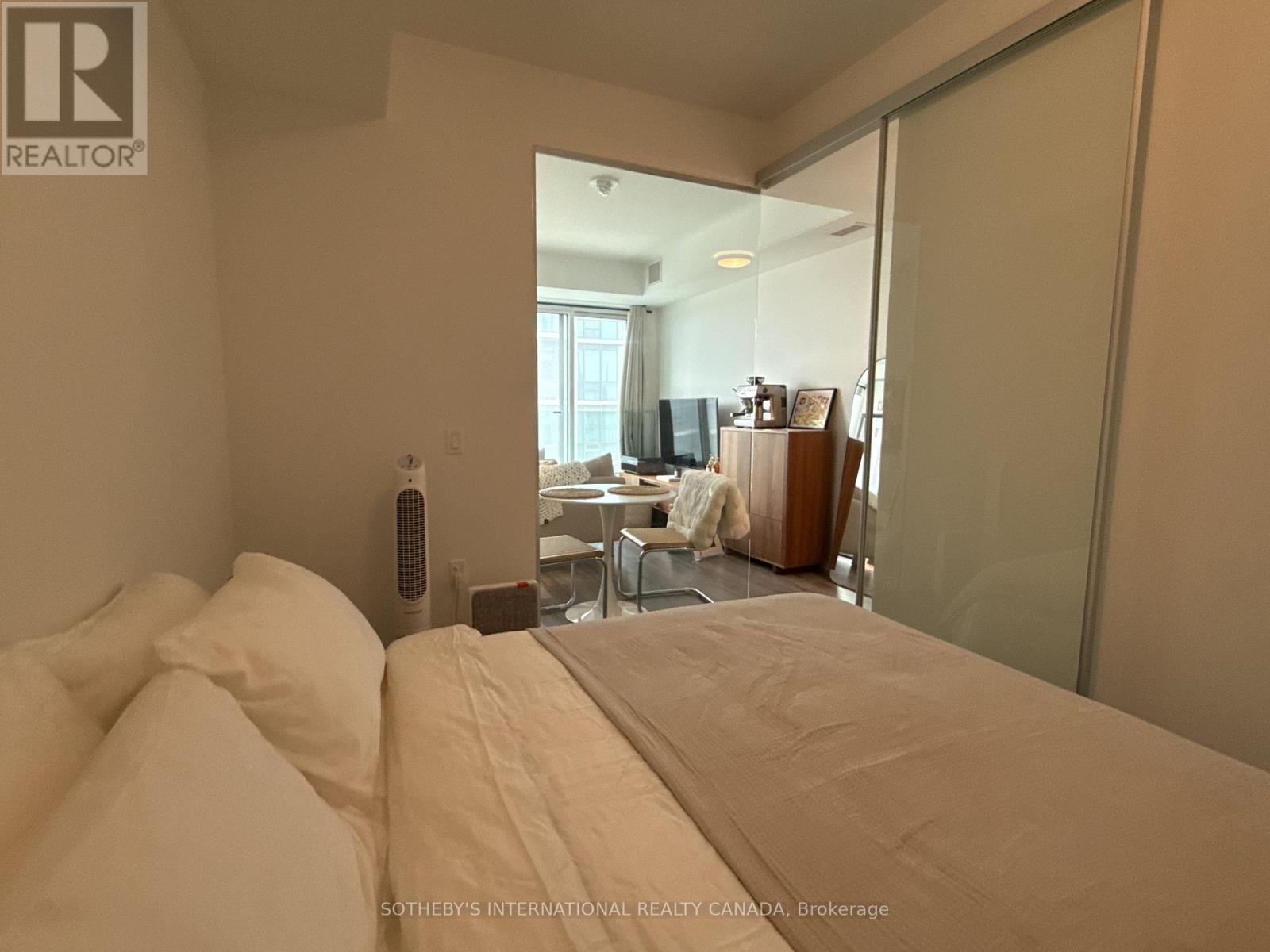 510 - 1195 The Queensway Road, Toronto (Islington-City Centre West), Ontario  M8Z 1R6 - Photo 10 - W12887340