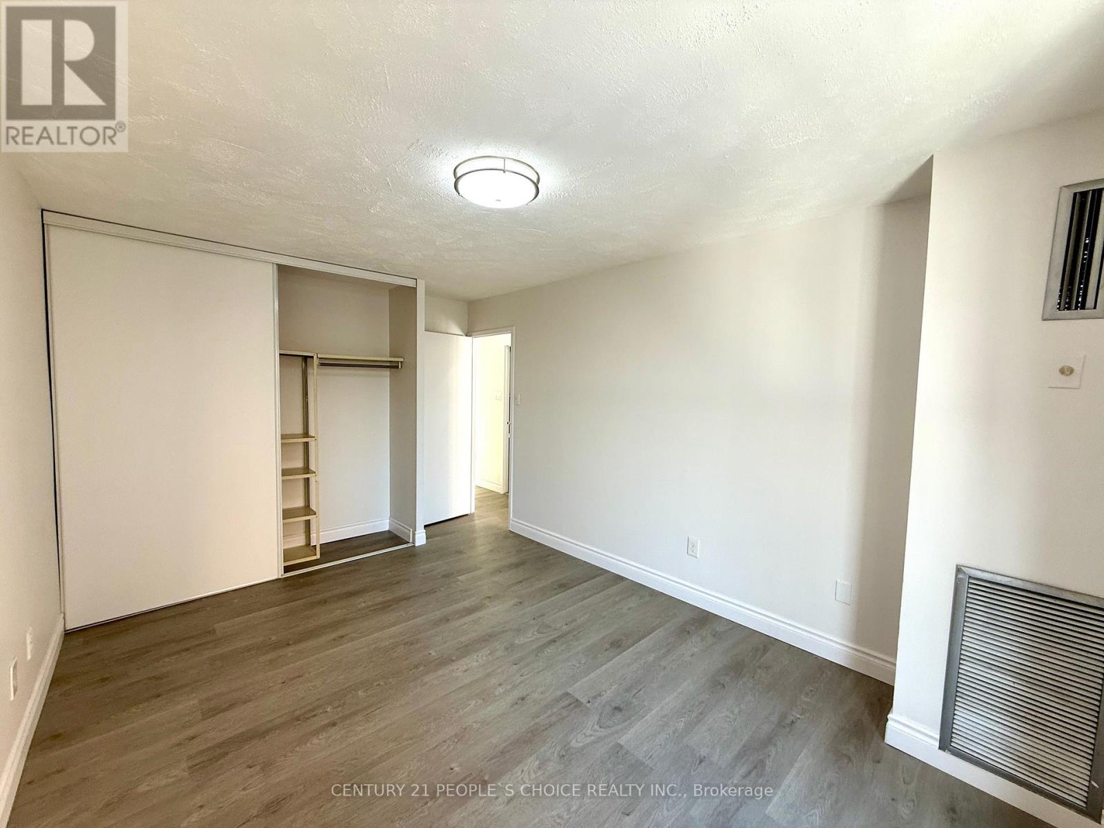 231 Building B - 2095 Roche Court, Mississauga (Sheridan), Ontario  L5K 2C8 - Photo 26 - W12886688