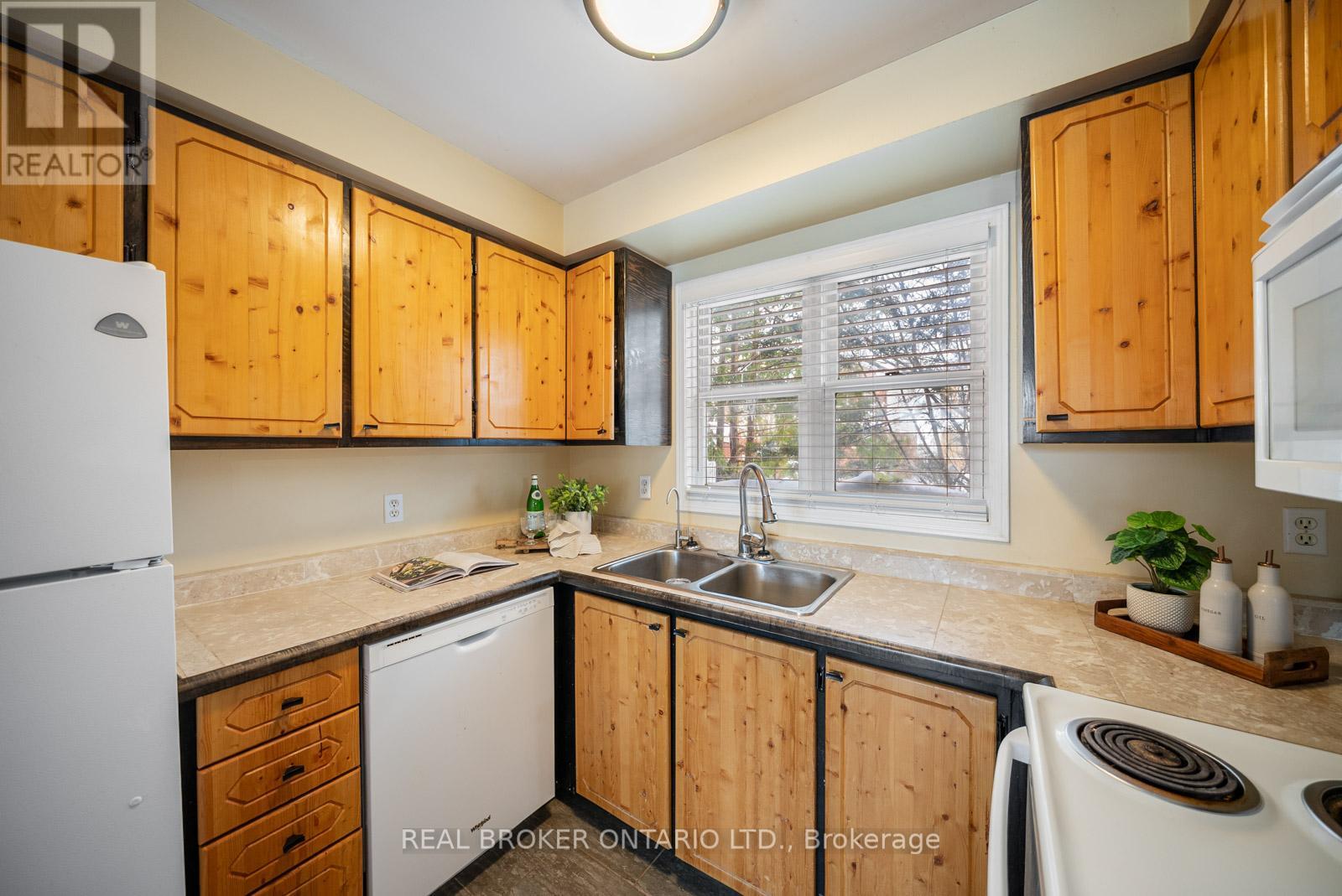 313 Elderberry Street, Orangeville, Ontario  L9W 4Z6 - Photo 14 - W12887360