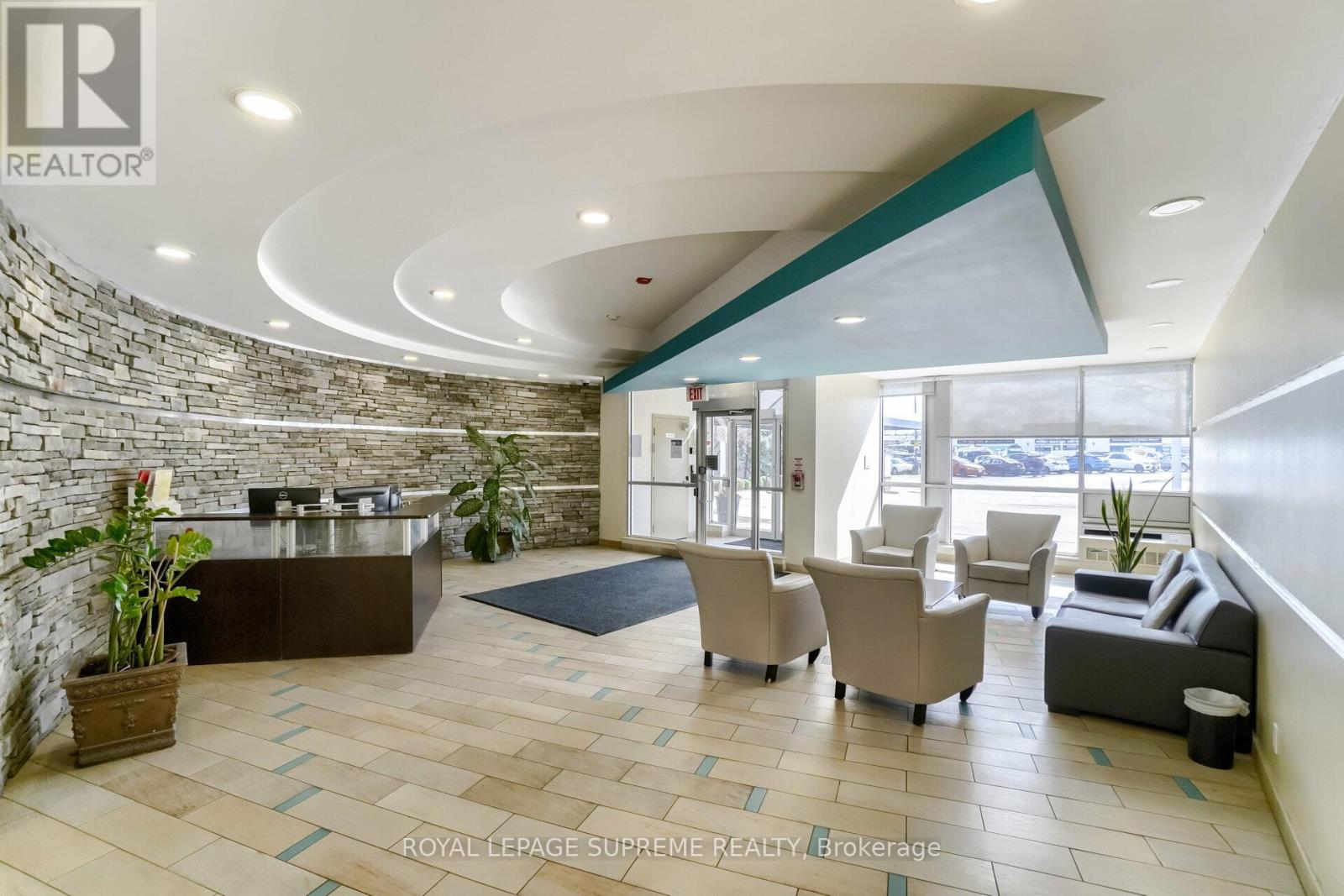 605 - 1600 Keele Street, Toronto, Ontario  M6N 5J1 - Photo 5 - W12887382