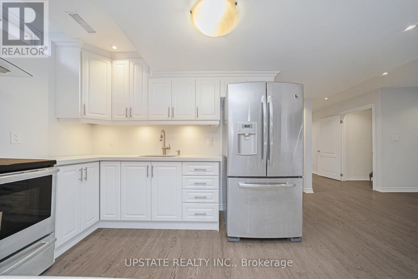 11 Mistyglen Crescent, Brampton, Ontario  L6Y 0X2 - Photo 38 - W12887408