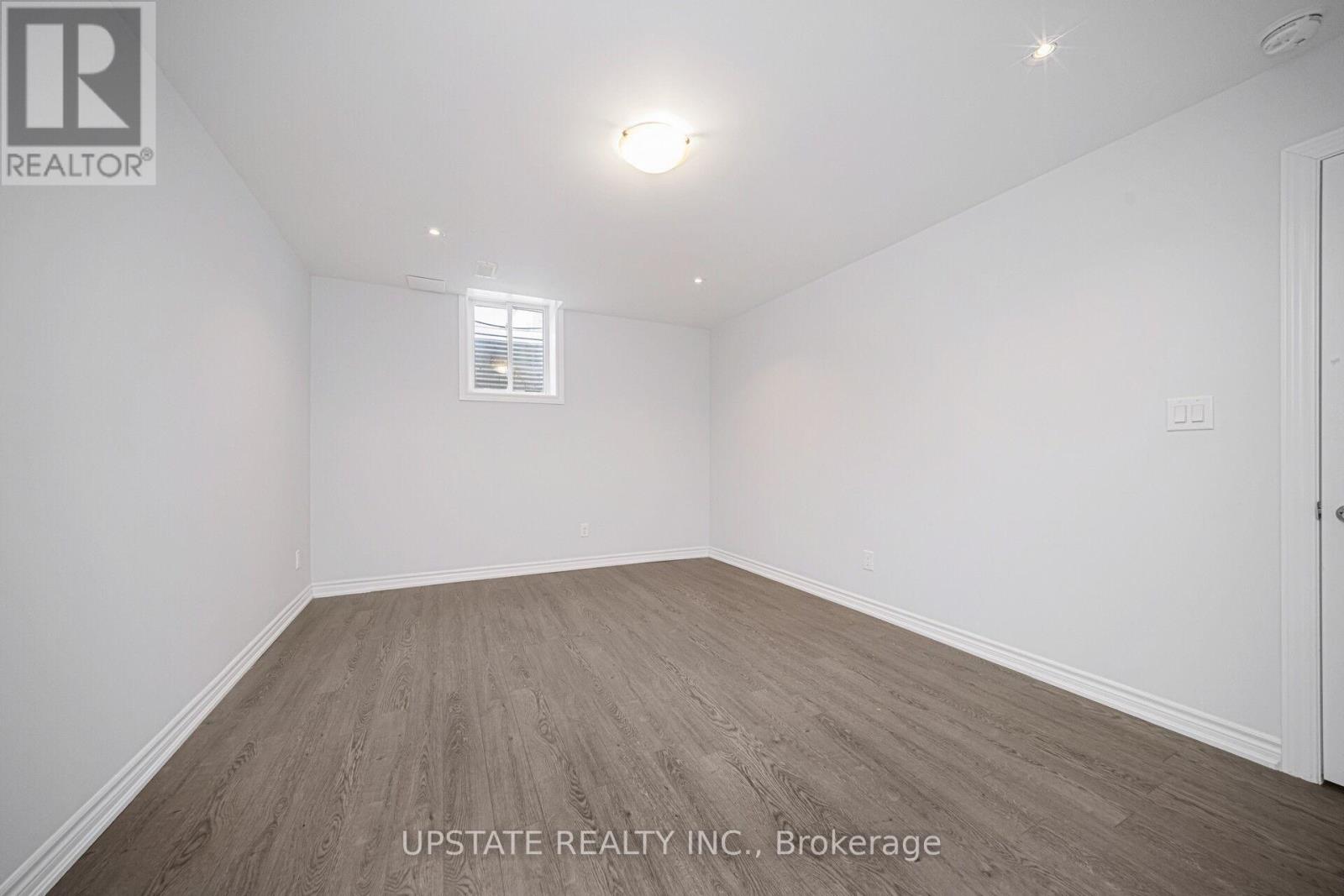 11 Mistyglen Crescent, Brampton, Ontario  L6Y 0X2 - Photo 39 - W12887408