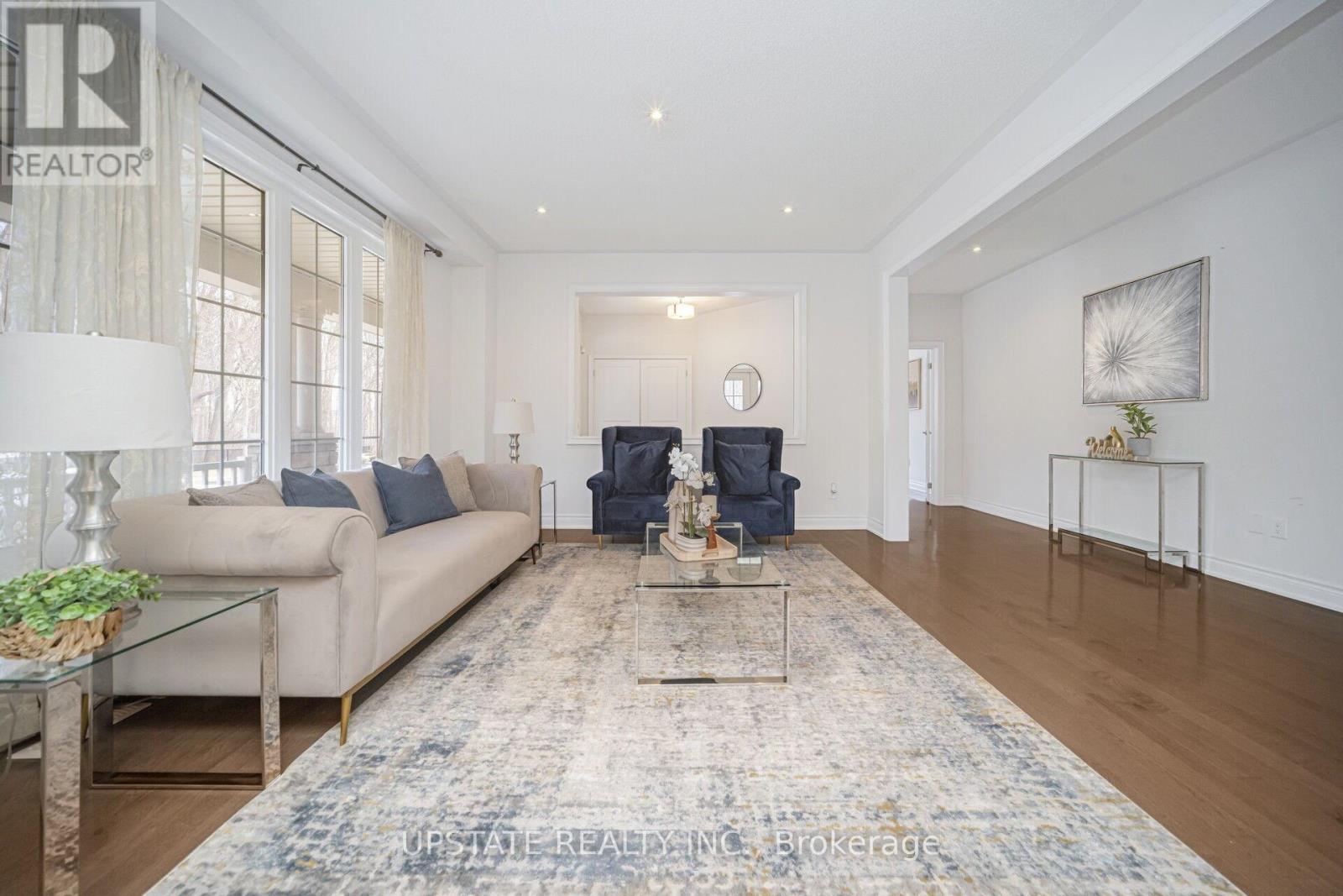 11 Mistyglen Crescent, Brampton, Ontario  L6Y 0X2 - Photo 6 - W12887408