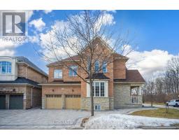 11 MISTYGLEN CRESCENT, Brampton, Ontario