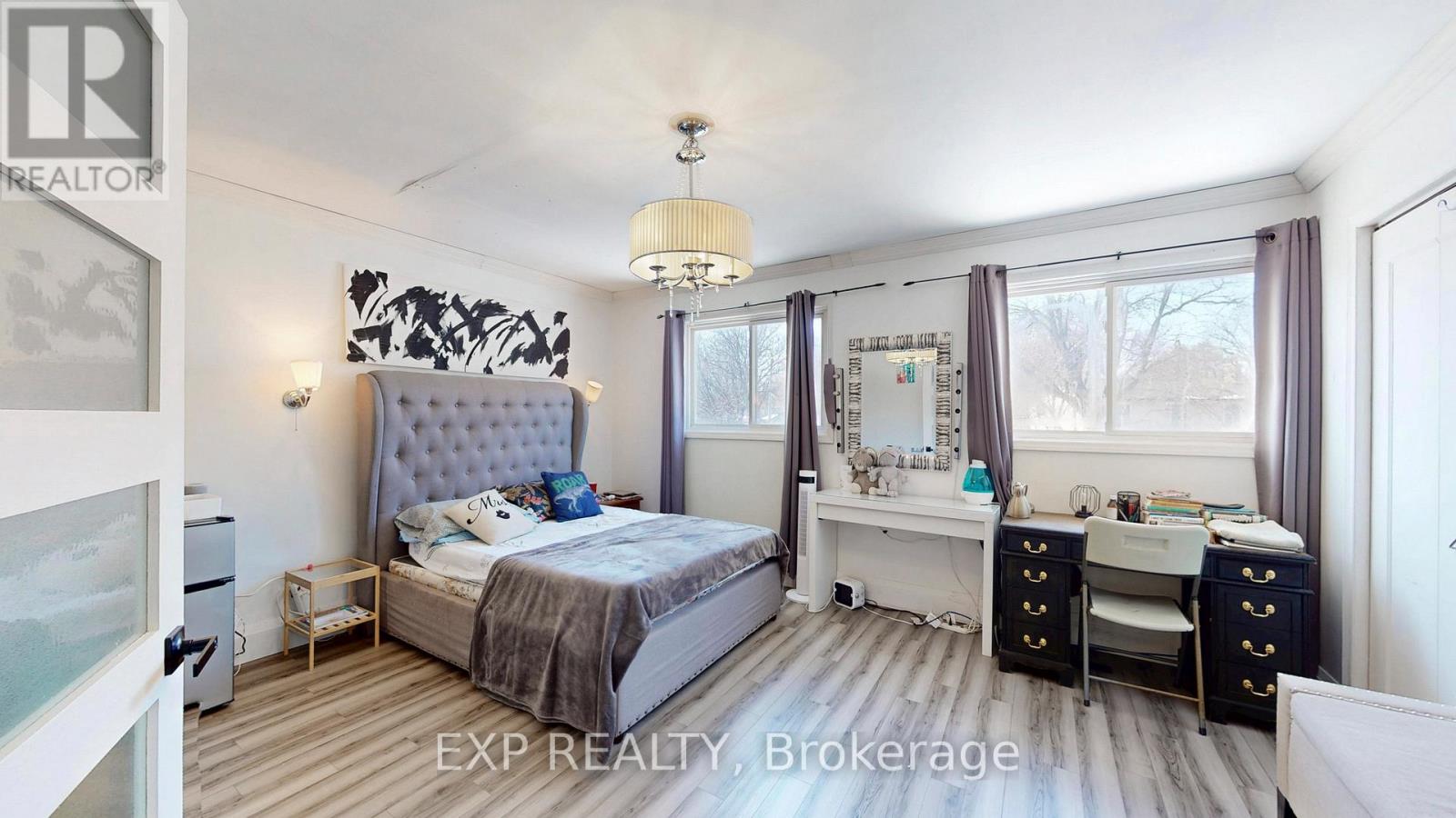 2458 Cobbinshaw Cir Drive, Mississauga, Ontario  L5N 2G3 - Photo 12 - W12887424