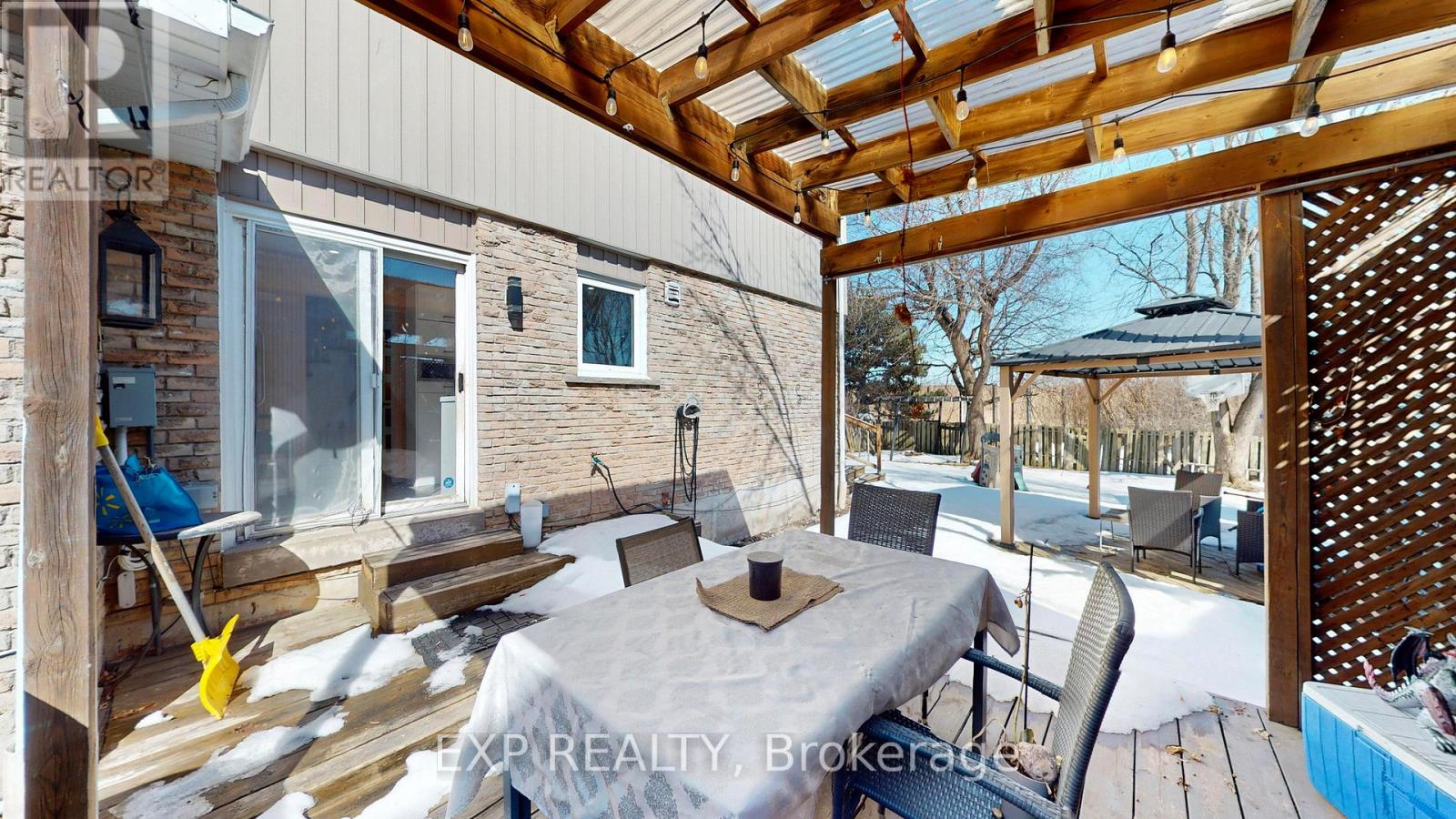 2458 Cobbinshaw Cir Drive, Mississauga, Ontario  L5N 2G3 - Photo 27 - W12887424