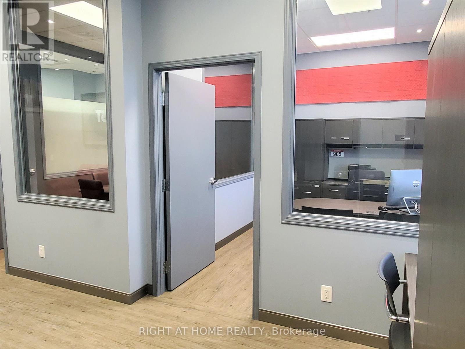 206 - 4265 Thomas Alton Boulevard, Burlington (Alton), Ontario  L7M 0A9 - Photo 8 - W12887460