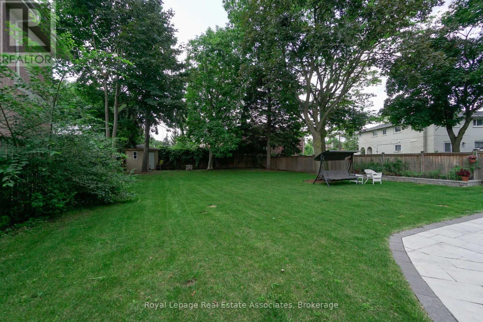 96 Elmcrest Road, Toronto (Eringate-Centennial-West Deane), Ontario  M9C 3R9 - Photo 36 - W12887500