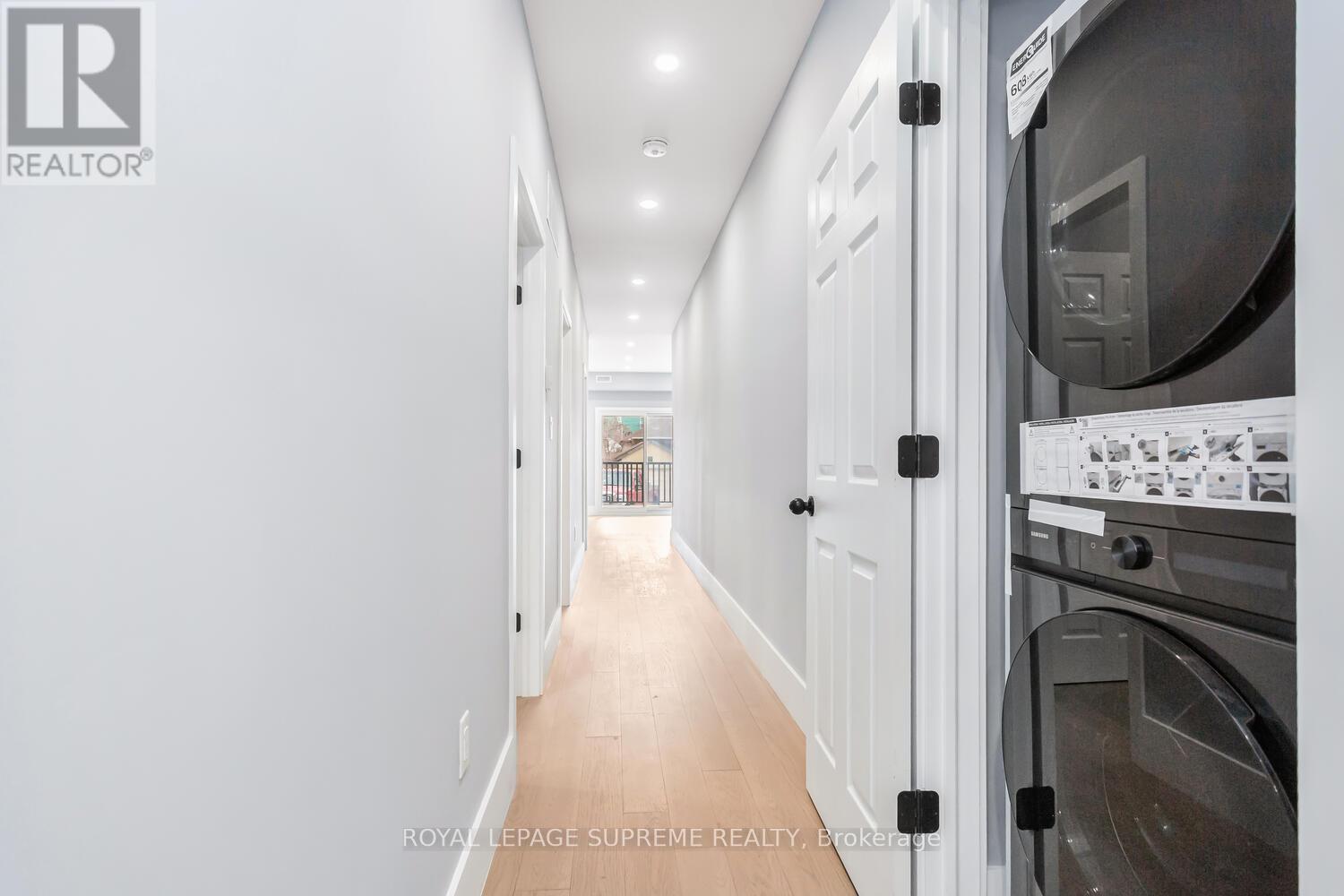 82 Pritchard Avenue, Toronto (Rockcliffe-Smythe), Ontario  M6N 1T3 - Photo 18 - W12887502