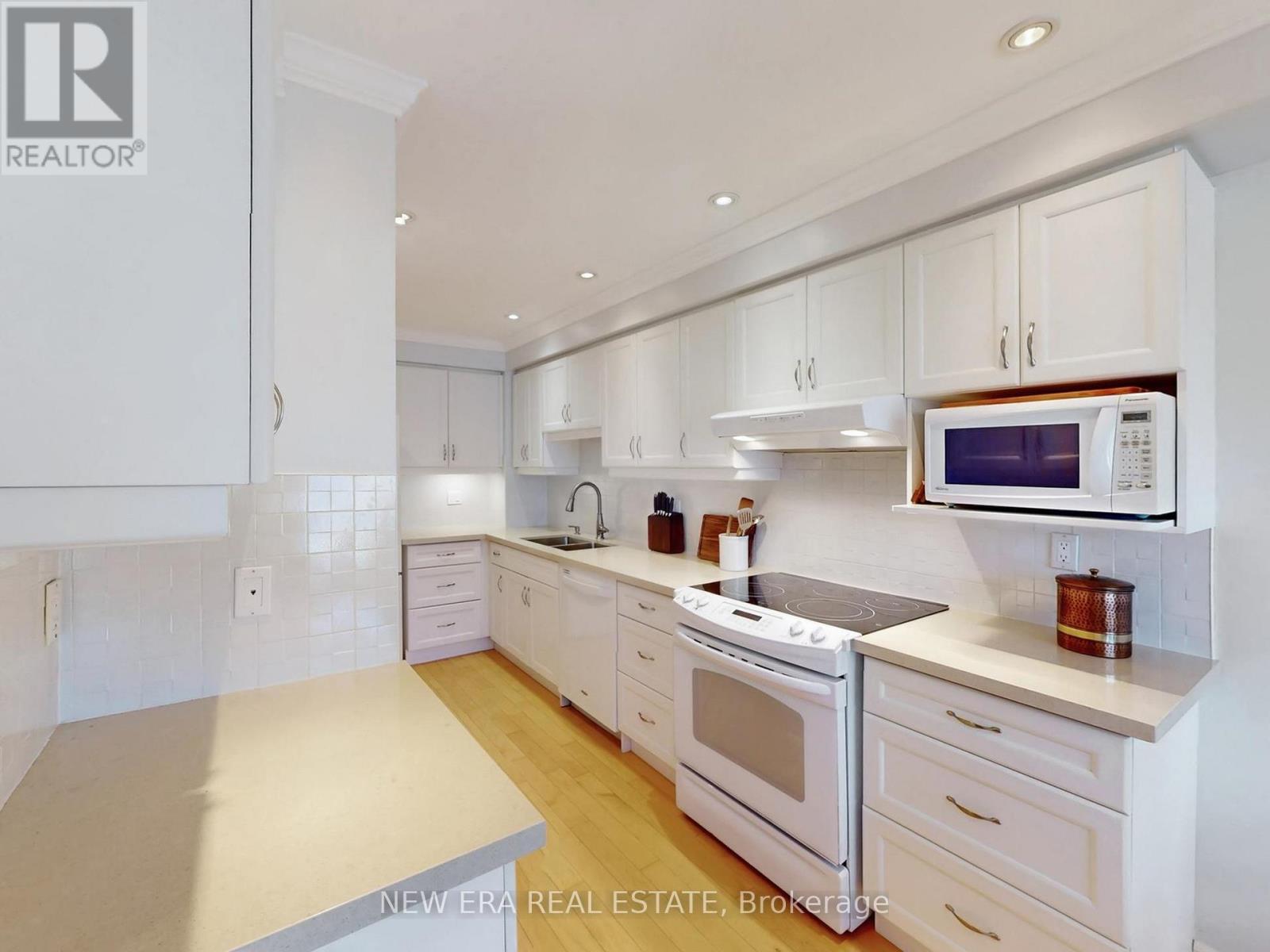 18 - 5490 Glen Erin Drive, Mississauga (Central Erin Mills), Ontario  L5M 5R4 - Photo 6 - W12887510