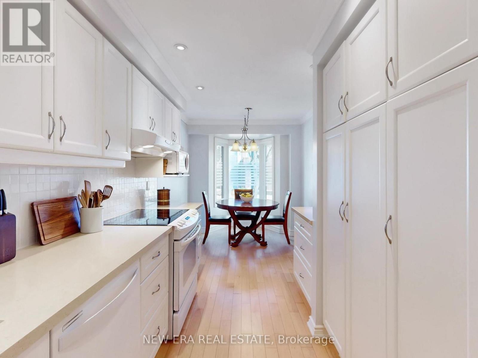 18 - 5490 Glen Erin Drive, Mississauga (Central Erin Mills), Ontario  L5M 5R4 - Photo 8 - W12887510