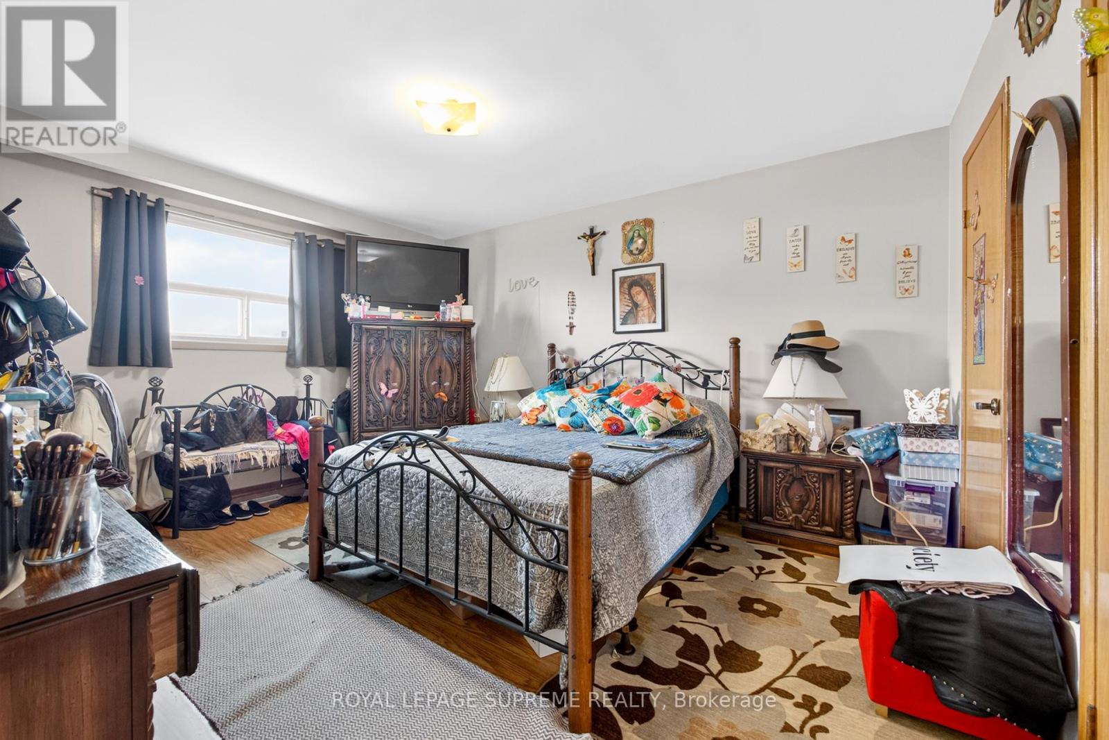 50 Wheelwright Crescent, Toronto (Black Creek), Ontario  M3N 1V3 - Photo 10 - W12887542