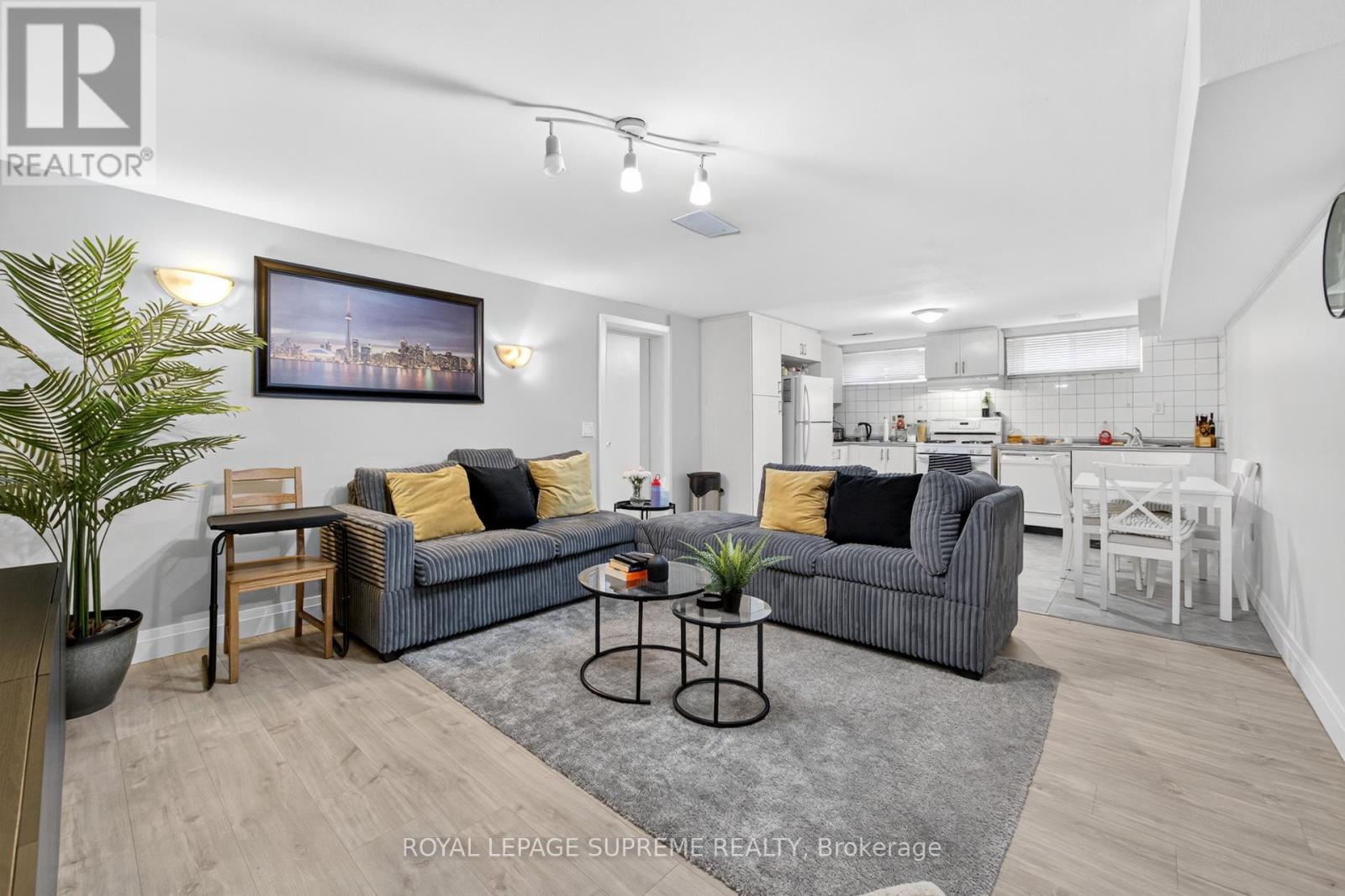 50 Wheelwright Crescent, Toronto (Black Creek), Ontario  M3N 1V3 - Photo 18 - W12887542