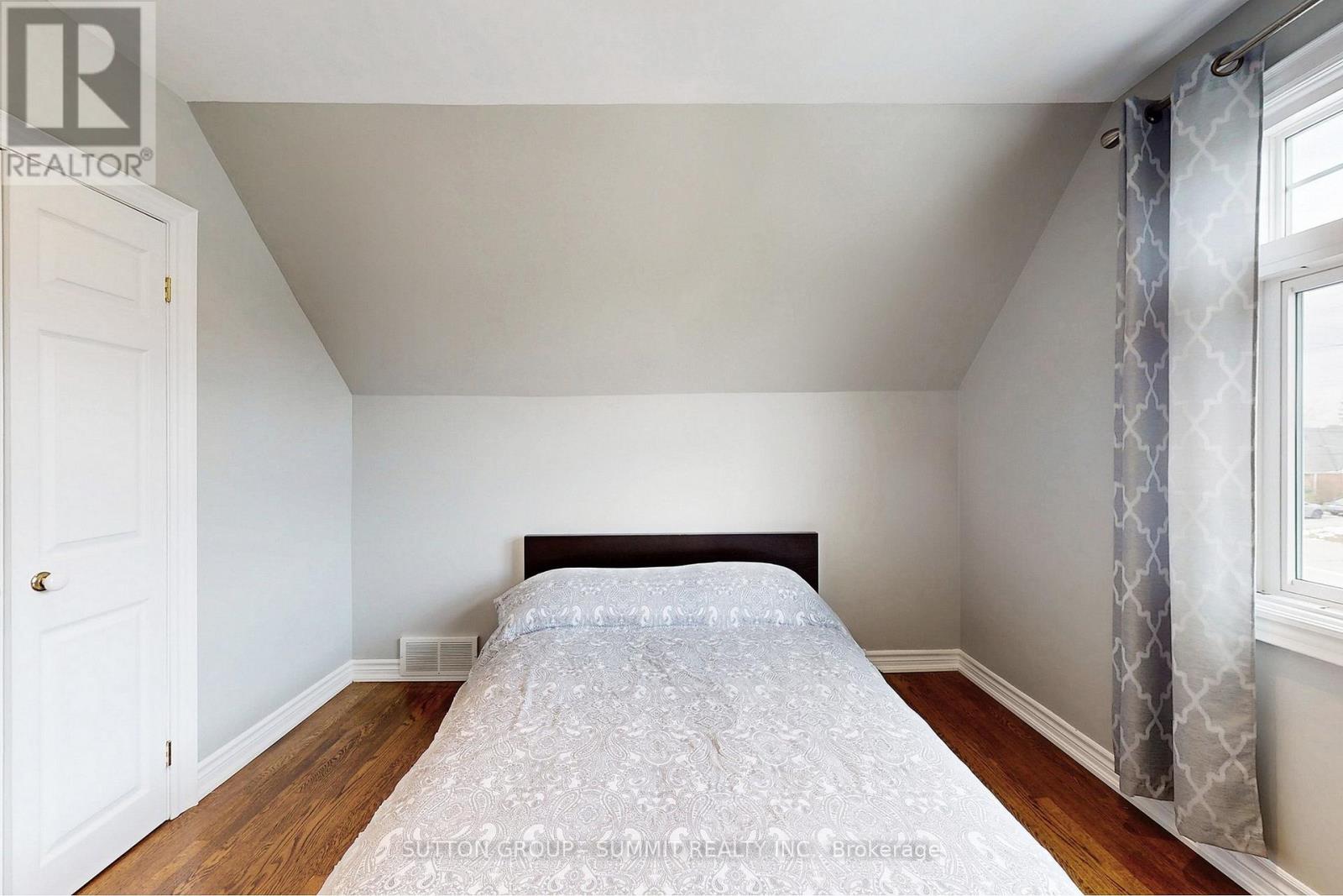 2225 Rambo Road, Mississauga, Ontario  L4Y 1X8 - Photo 29 - W12887550