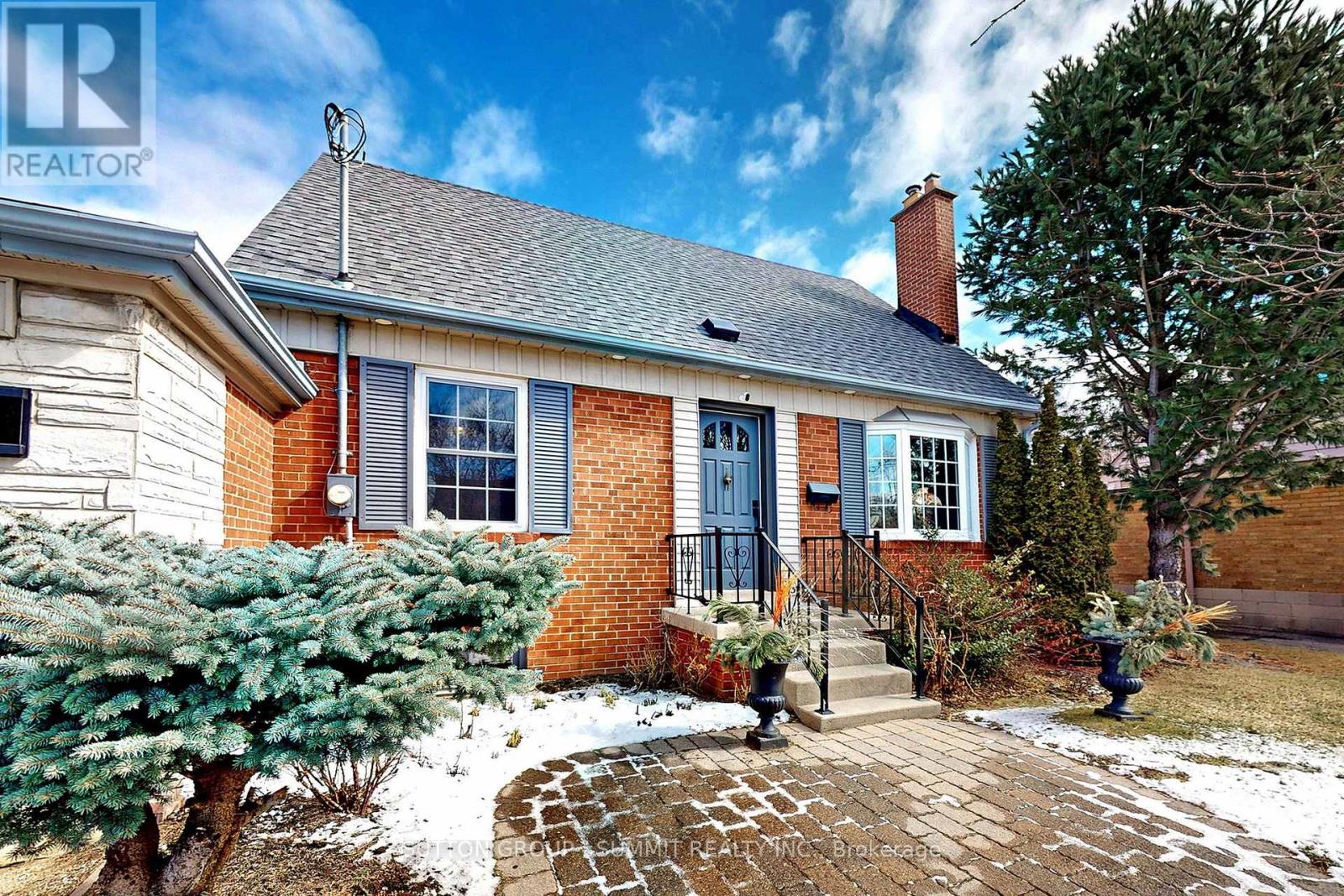 2225 Rambo Road, Mississauga, Ontario  L4Y 1X8 - Photo 6 - W12887550