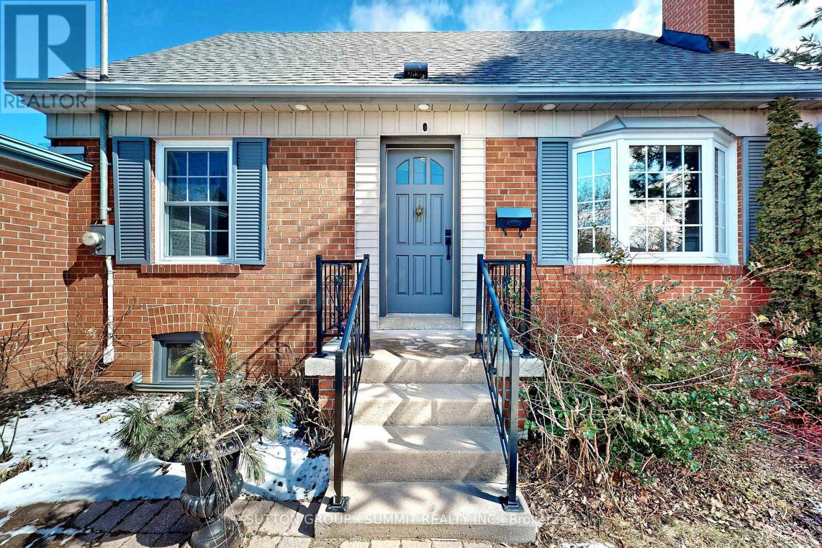 2225 Rambo Road, Mississauga, Ontario  L4Y 1X8 - Photo 7 - W12887550