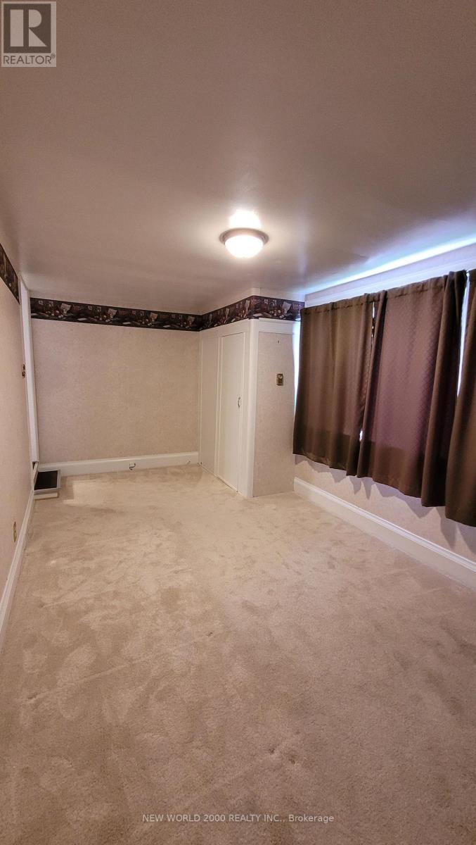 12 Monkton Avenue, Toronto, Ontario  M8Z 4M8 - Photo 10 - W12887570