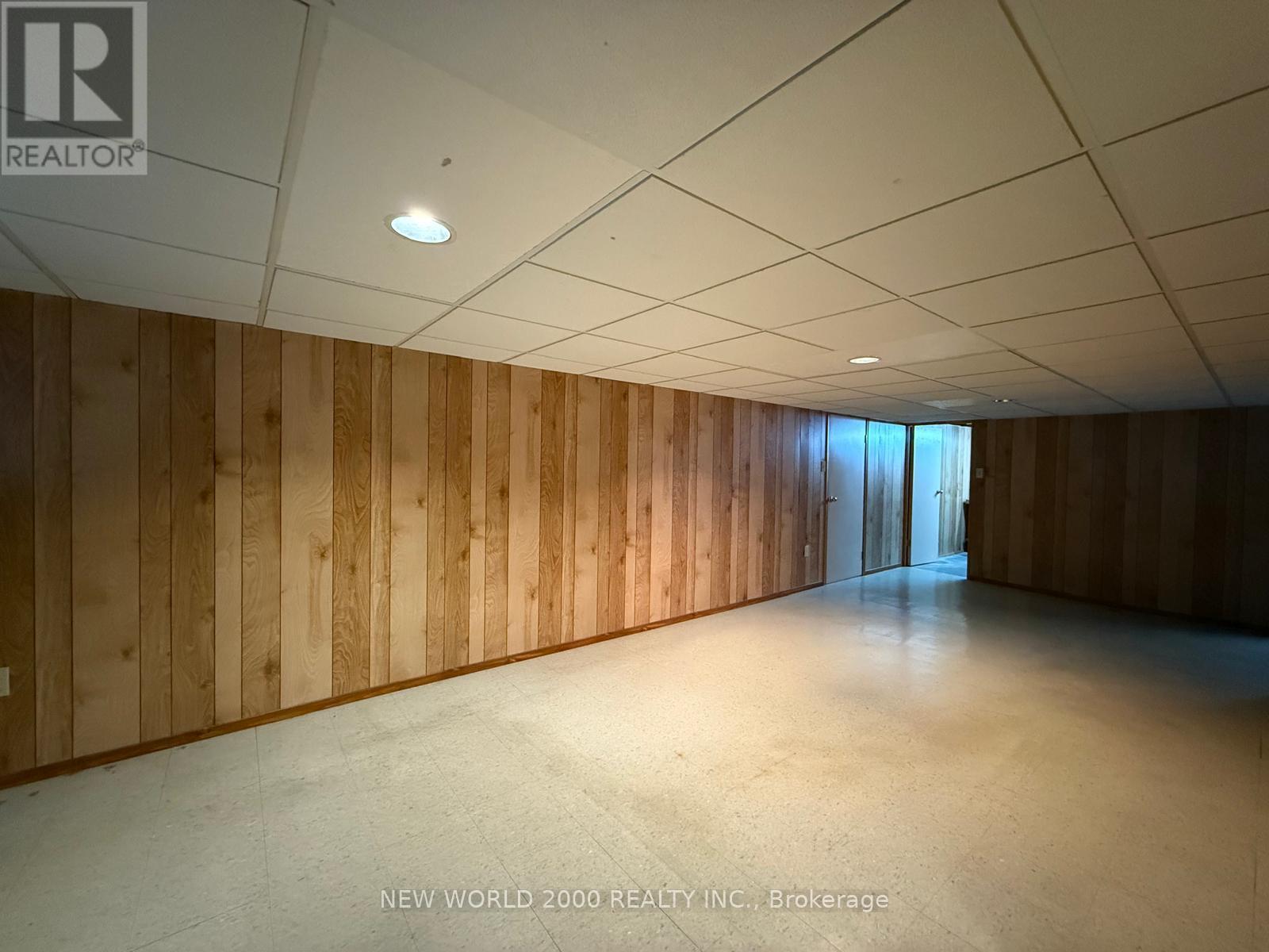 12 Monkton Avenue, Toronto, Ontario  M8Z 4M8 - Photo 11 - W12887570