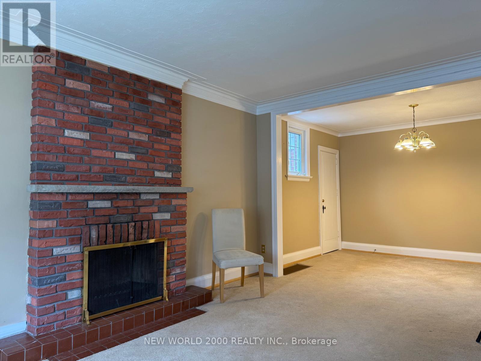 12 Monkton Avenue, Toronto, Ontario  M8Z 4M8 - Photo 3 - W12887570