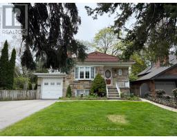 12 MONKTON AVENUE, Toronto, Ontario