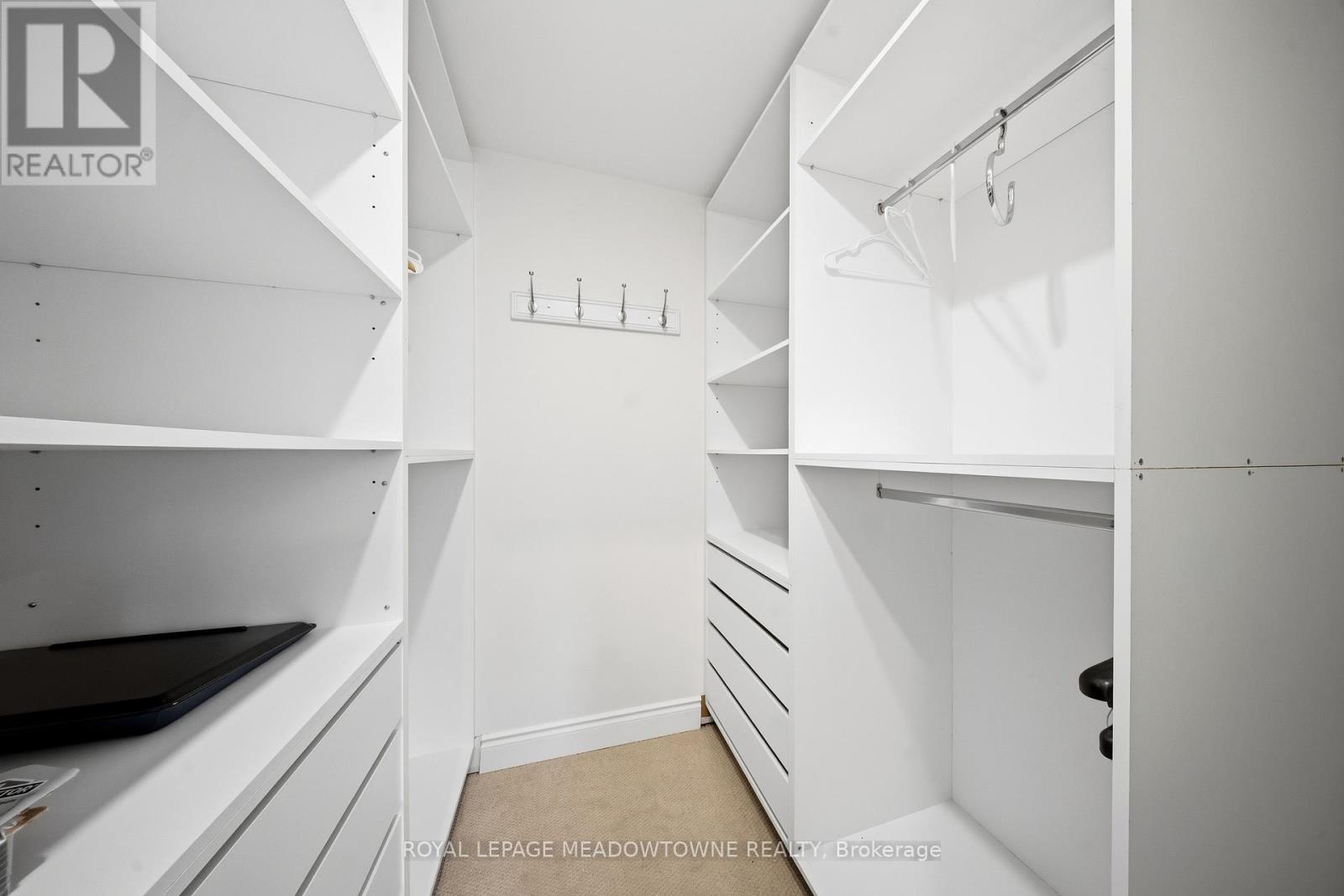 208 Glen Oak Drive, Oakville (Wo West), Ontario  L6K 2J2 - Photo 26 - W12887614