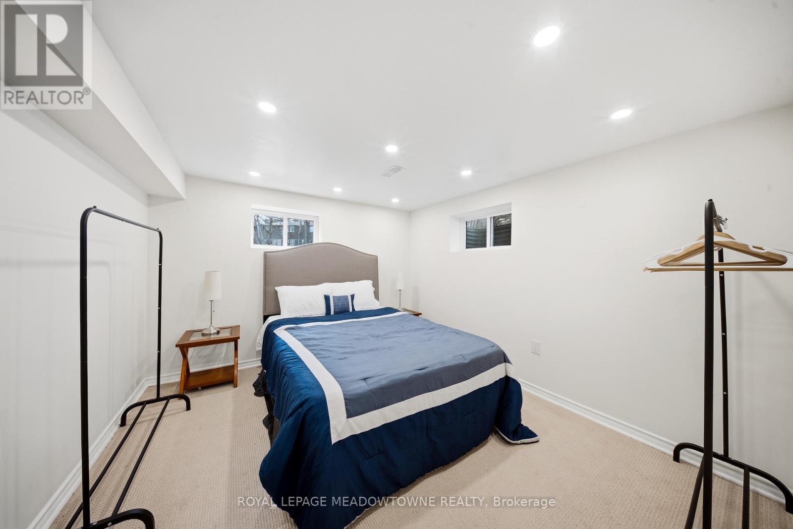 208 Glen Oak Drive, Oakville (Wo West), Ontario  L6K 2J2 - Photo 38 - W12887614