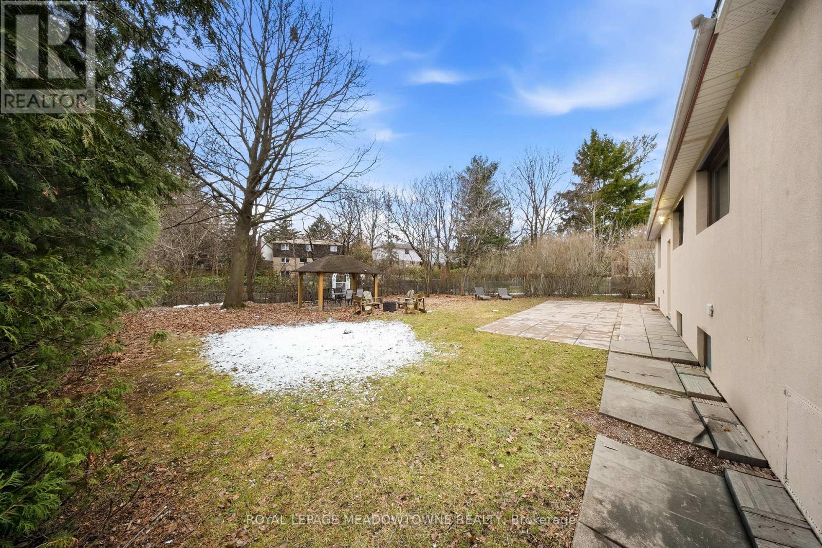 208 Glen Oak Drive, Oakville (Wo West), Ontario  L6K 2J2 - Photo 41 - W12887614