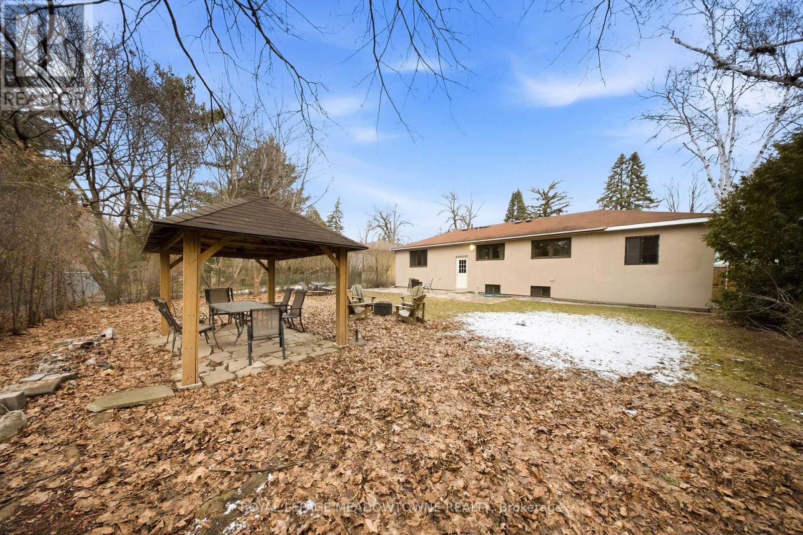 208 Glen Oak Drive, Oakville (Wo West), Ontario  L6K 2J2 - Photo 44 - W12887614