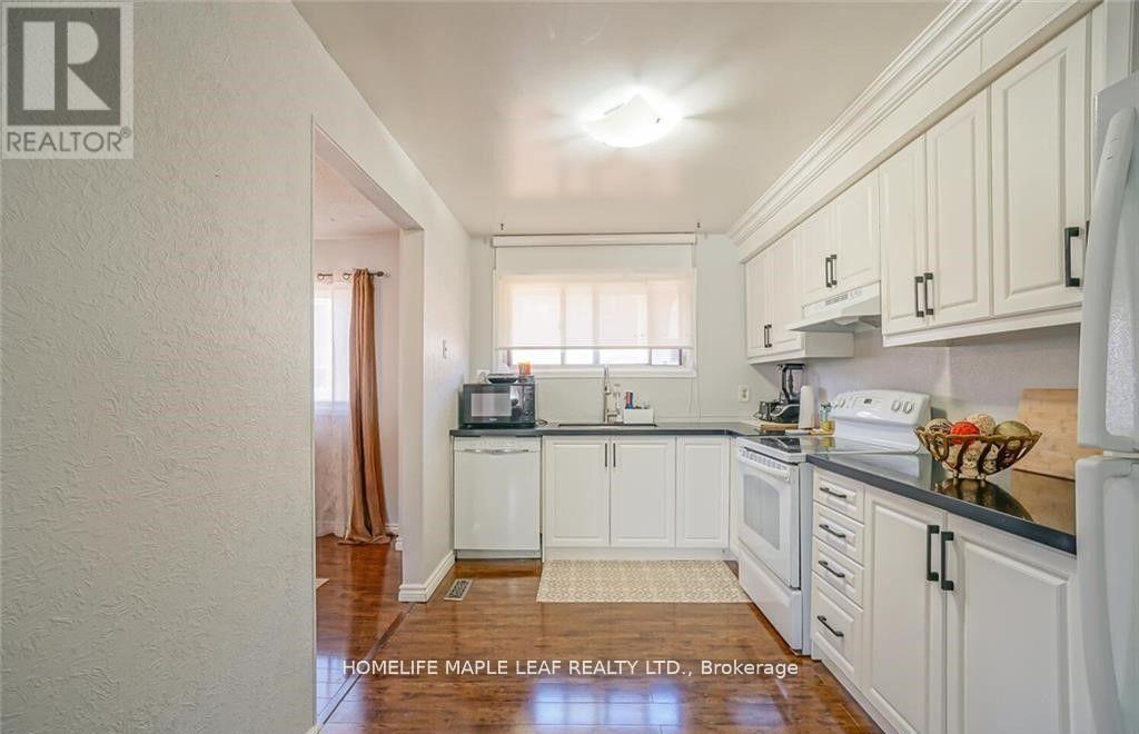 113 - 113 Ashton Crescent, Brampton, Ontario  L6S 3J9 - Photo 14 - W12887666