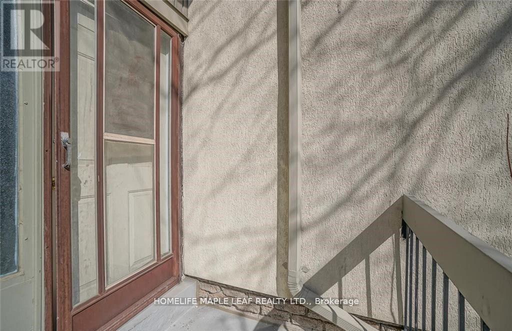 113 - 113 Ashton Crescent, Brampton, Ontario  L6S 3J9 - Photo 4 - W12887666