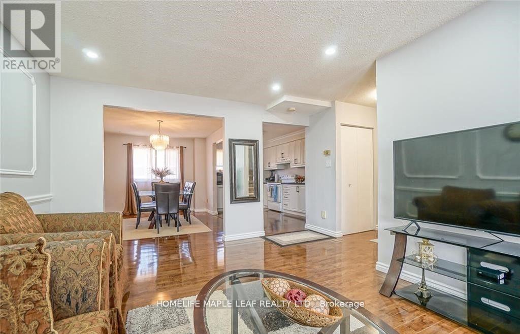 113 - 113 Ashton Crescent, Brampton, Ontario  L6S 3J9 - Photo 9 - W12887666