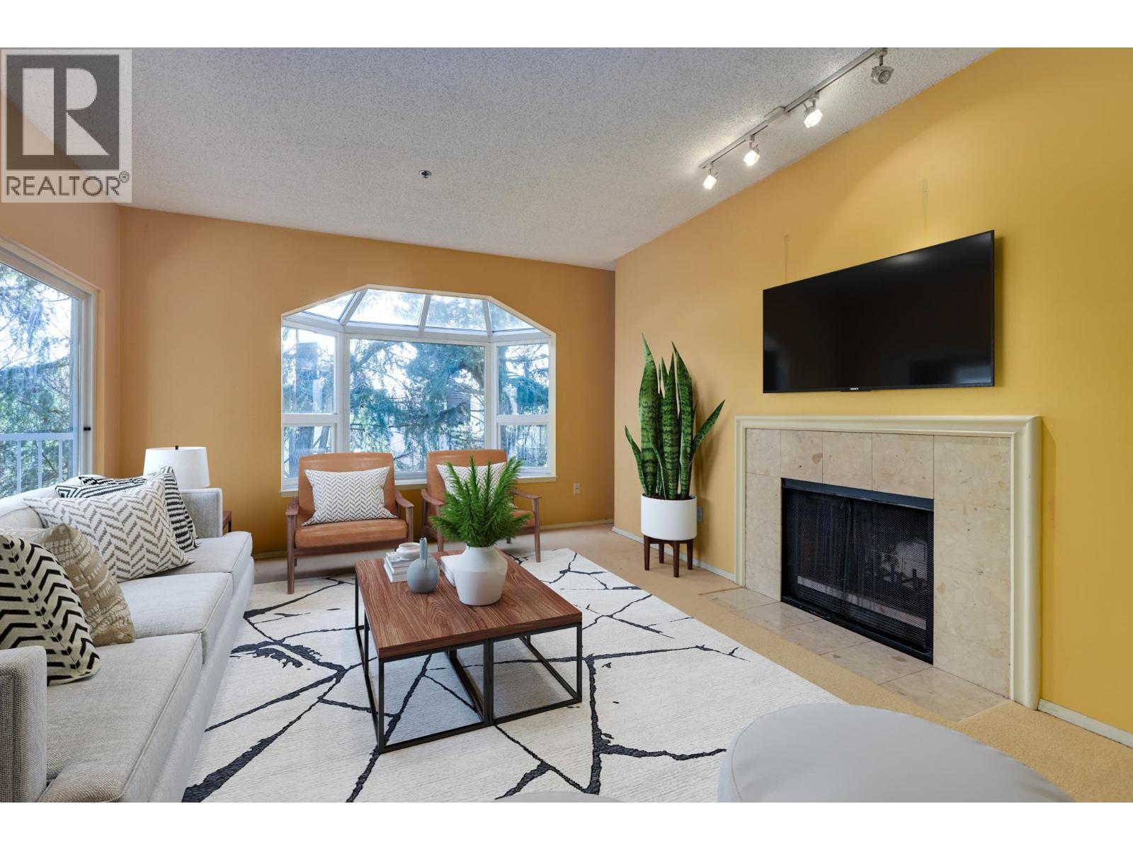 304 2256 W 7TH AVENUE, Vancouver, British Columbia