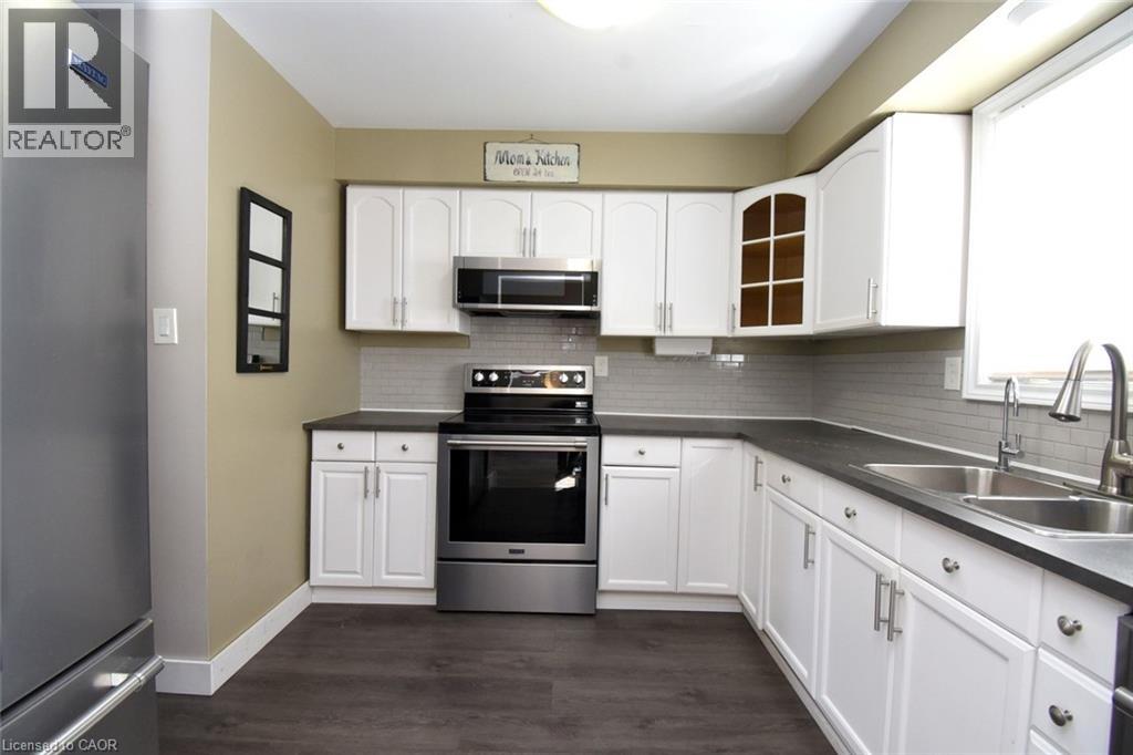 150 Gateshead Crescent Unit# 122, Stoney Creek, Ontario  L8G 4A7 - Photo 12 - 40810806